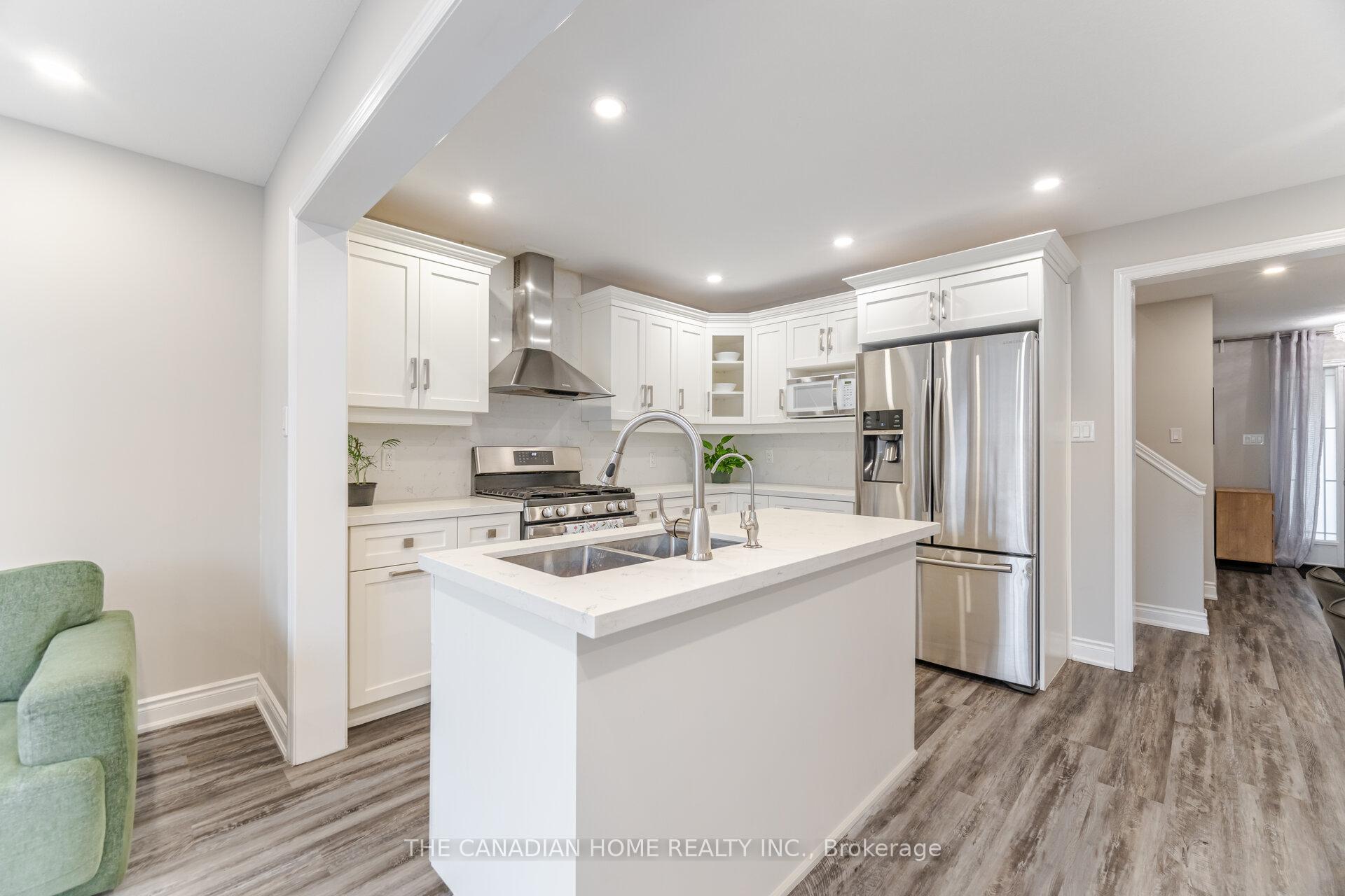 Photo 12 of 28 Ambrous Crescent, Guelph, Kortright East — HOMEH