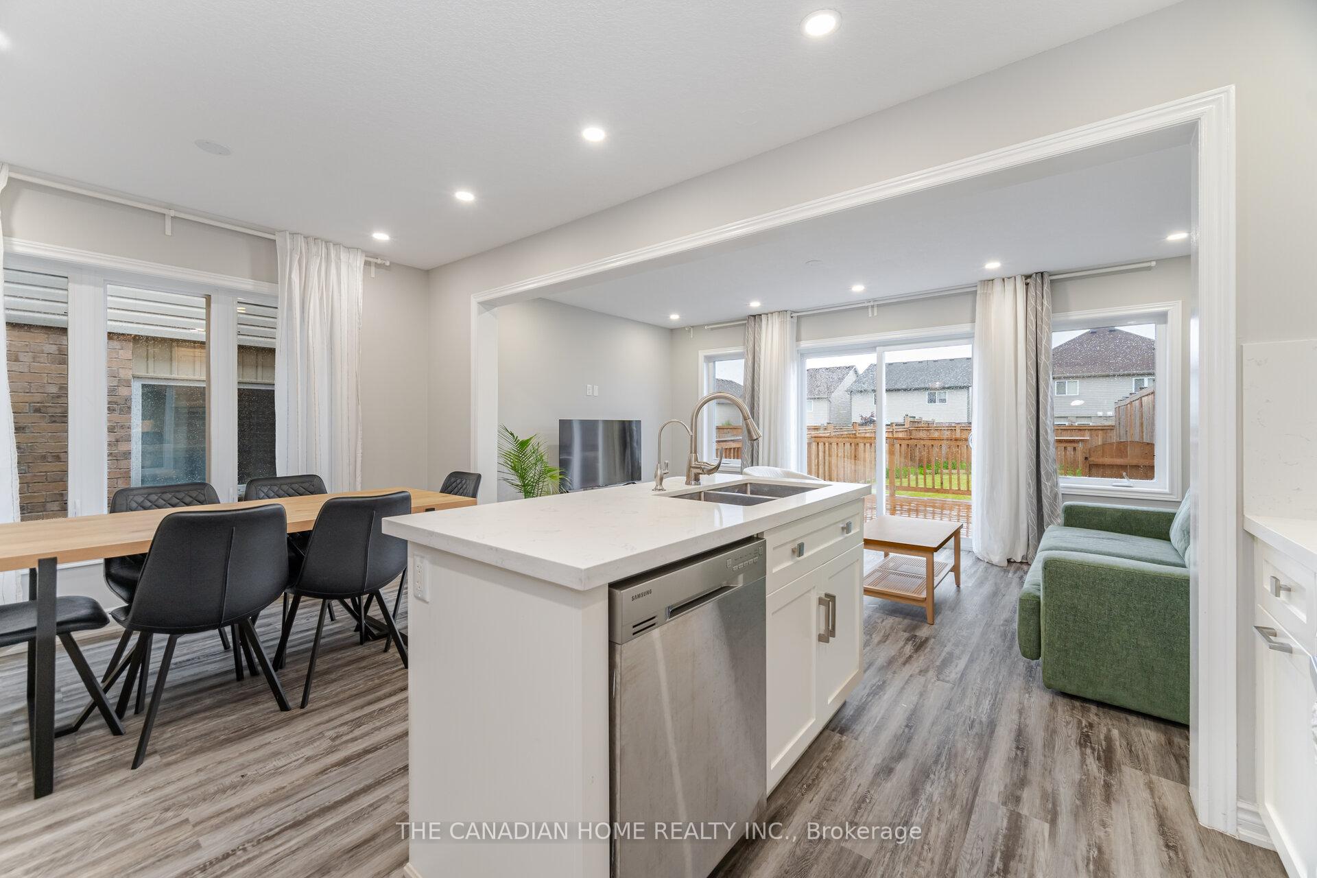 Photo 14 of 28 Ambrous Crescent, Guelph, Kortright East — HOMEH