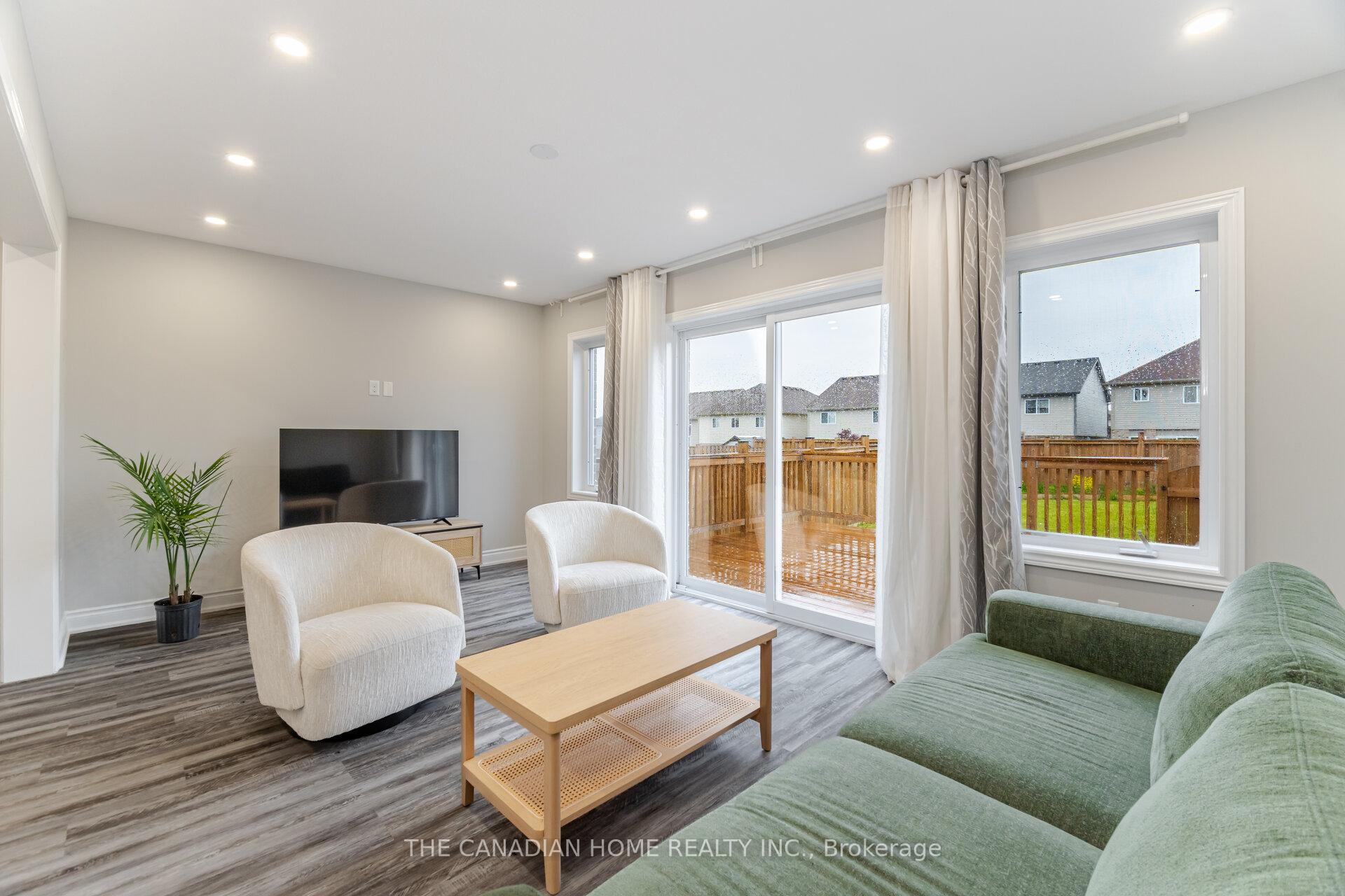 Photo 16 of 28 Ambrous Crescent, Guelph, Kortright East — HOMEH
