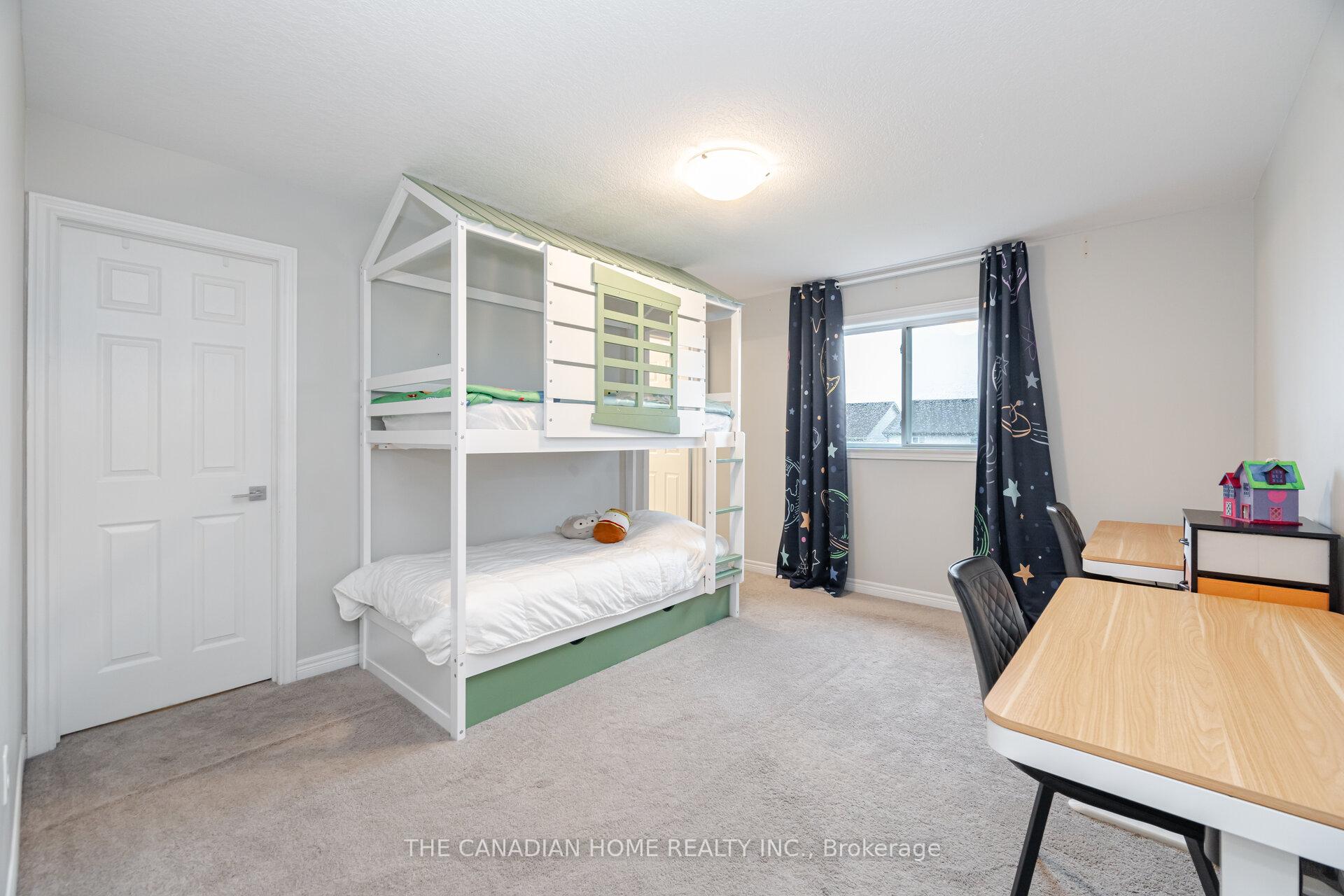 Photo 22 of 28 Ambrous Crescent, Guelph, Kortright East — HOMEH