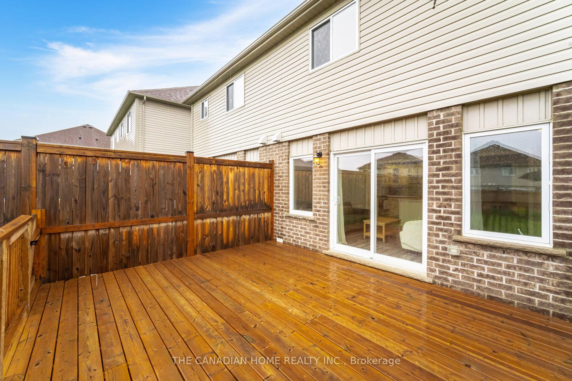 Photo 36 of 28 Ambrous Crescent, Guelph, Kortright East — HOMEH
