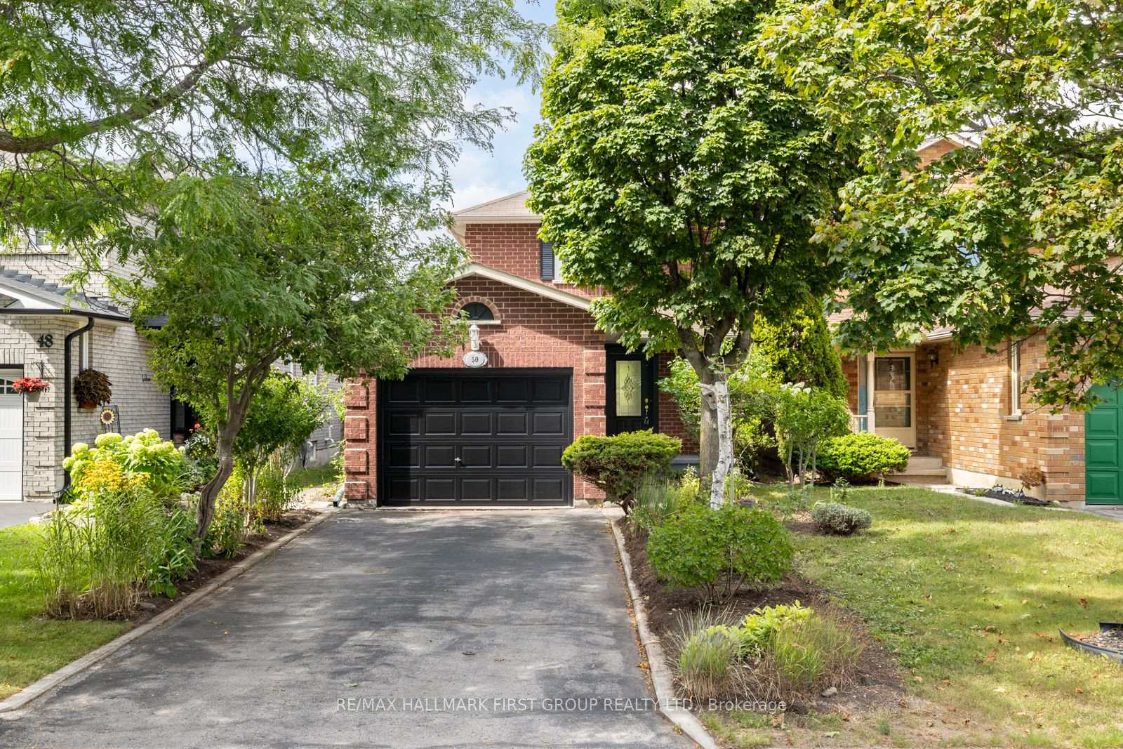 Photo 2 of 50 Stagemaster Crescent, Clarington, Courtice — HOMEH