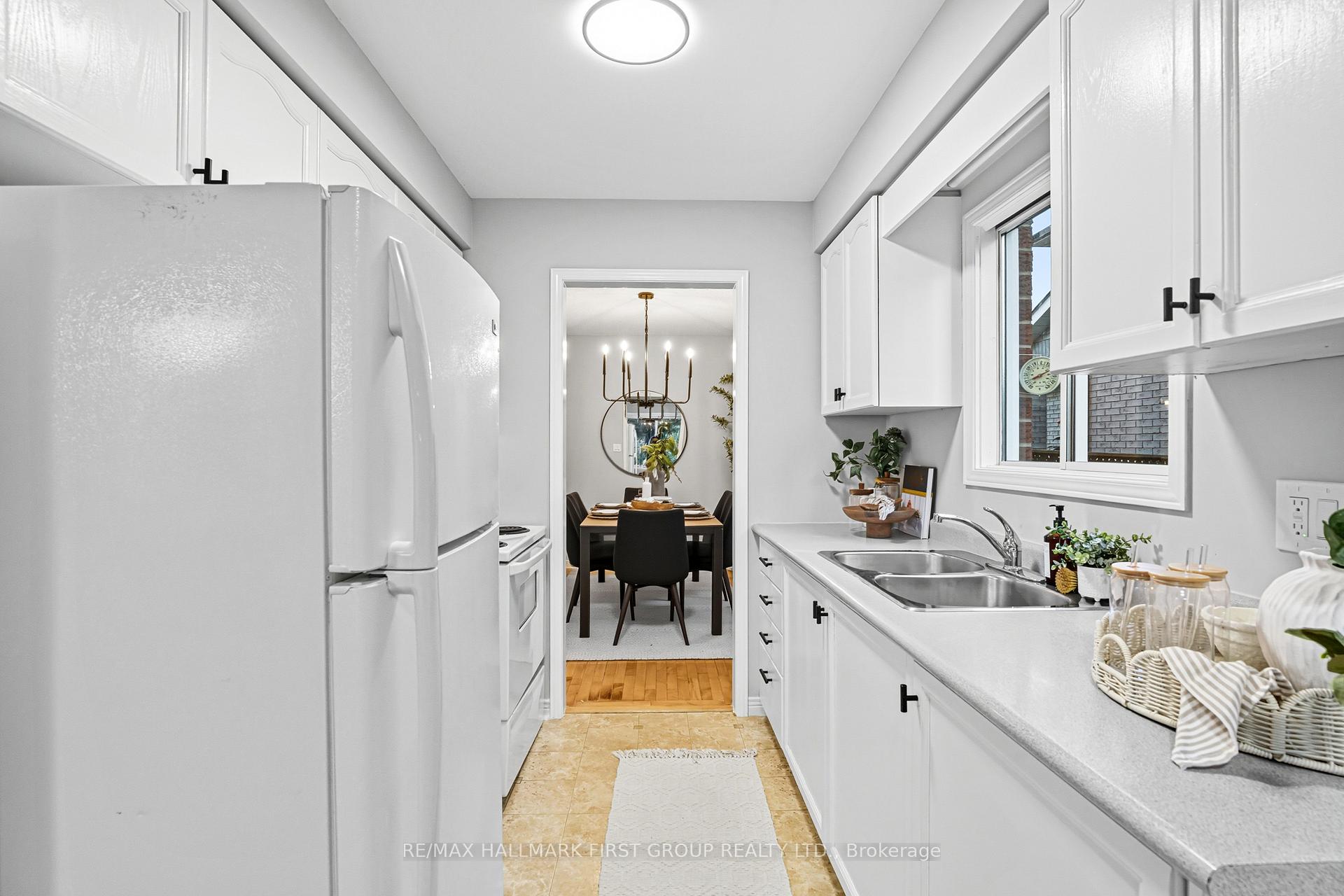 Photo 16 of 50 Stagemaster Crescent, Clarington, Courtice — HOMEH
