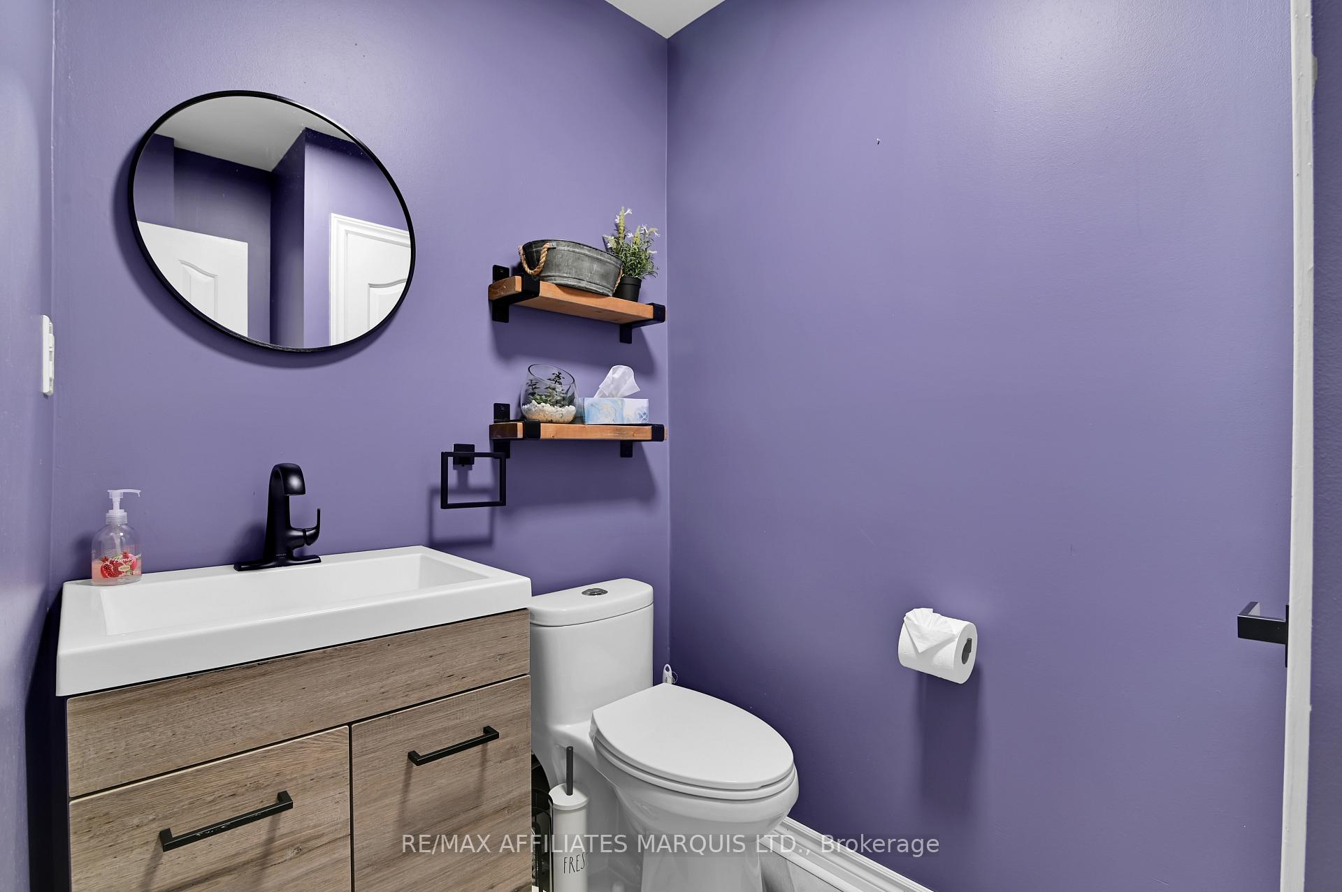 Photo 14 of 867 Chelsea Crescent, Cornwall — HOMEH