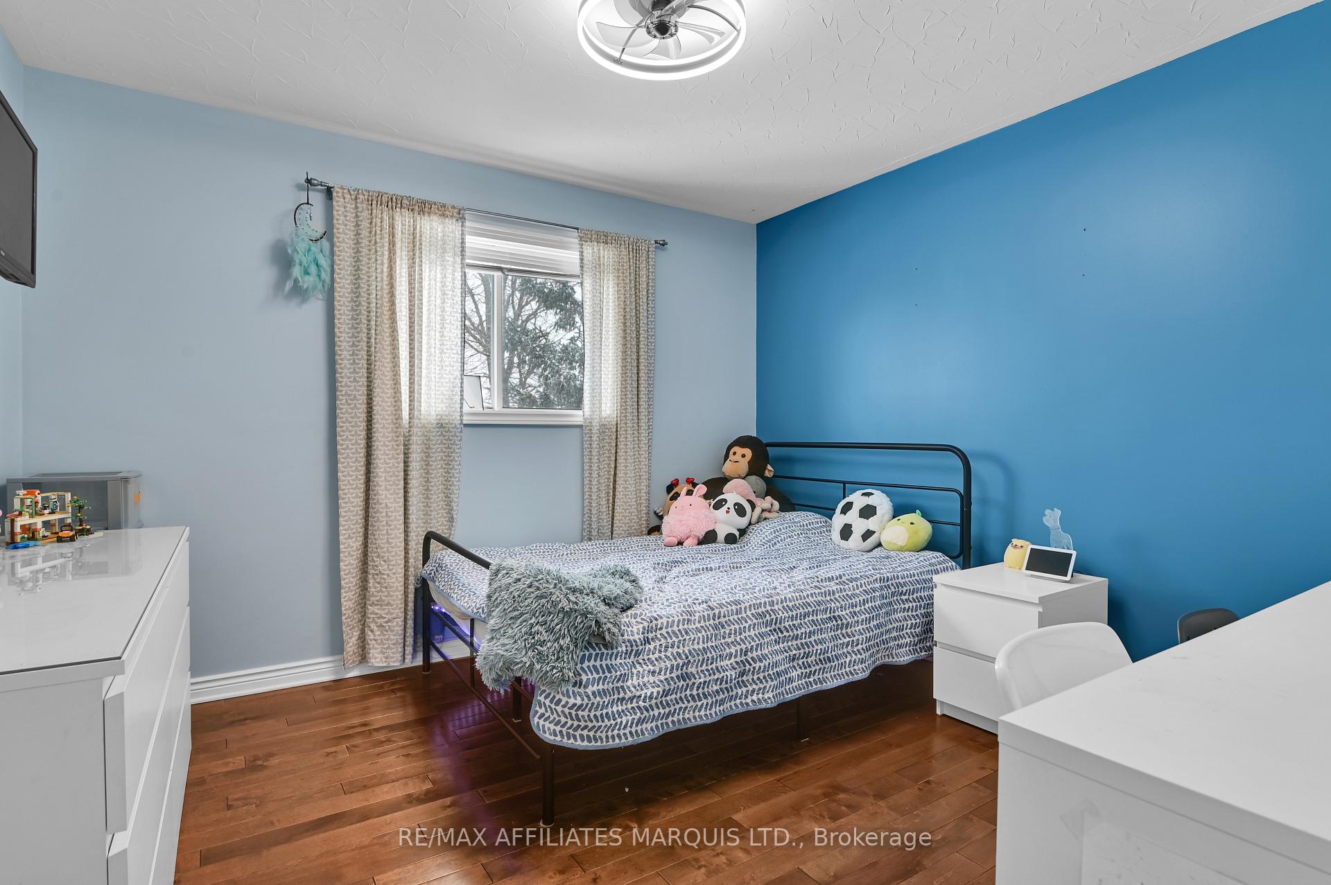 Photo 20 of 867 Chelsea Crescent, Cornwall — HOMEH