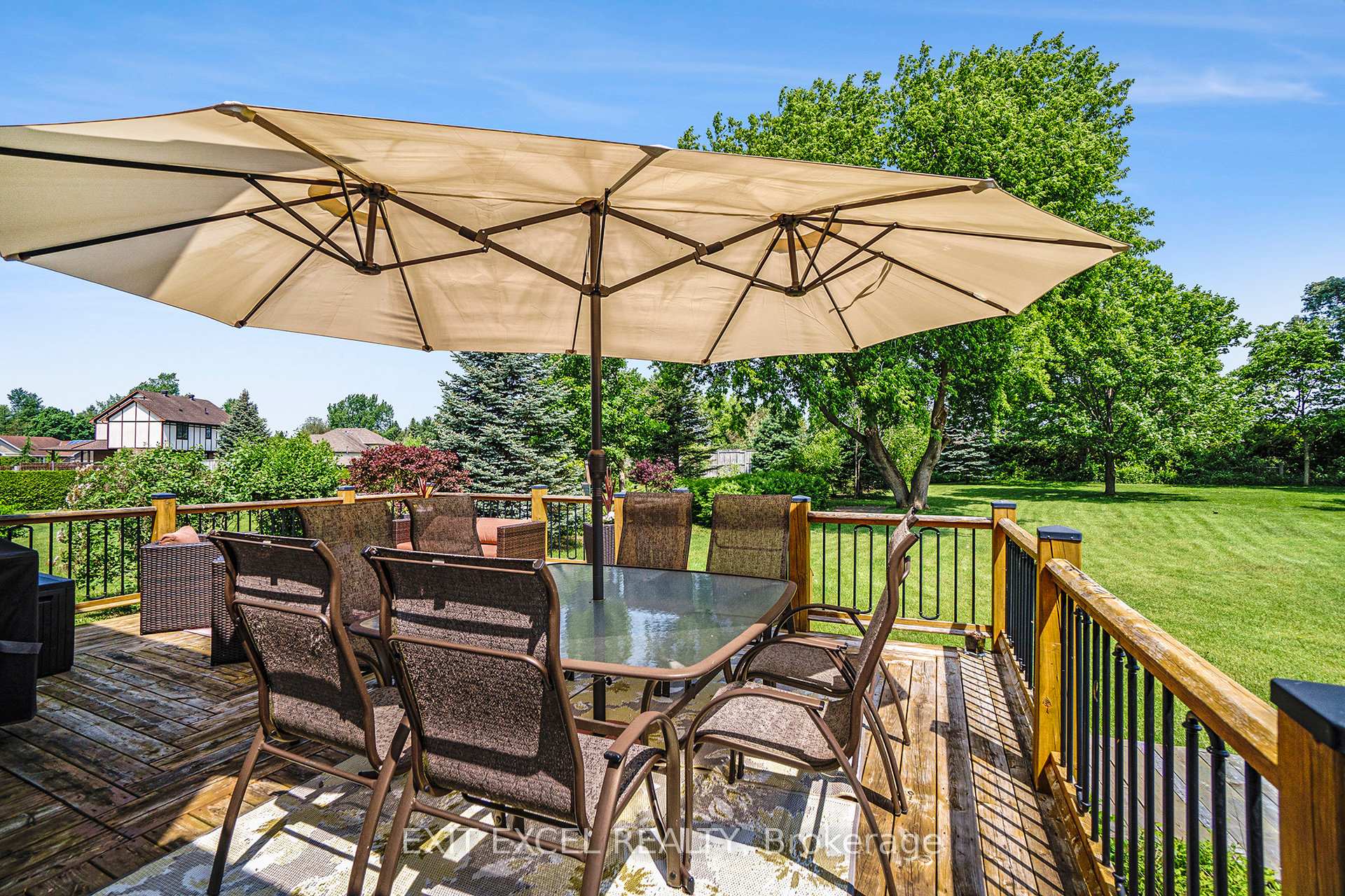 Photo 3 of 1551 Stanleyfield Crescent, Ottawa, Greely — HOMEH