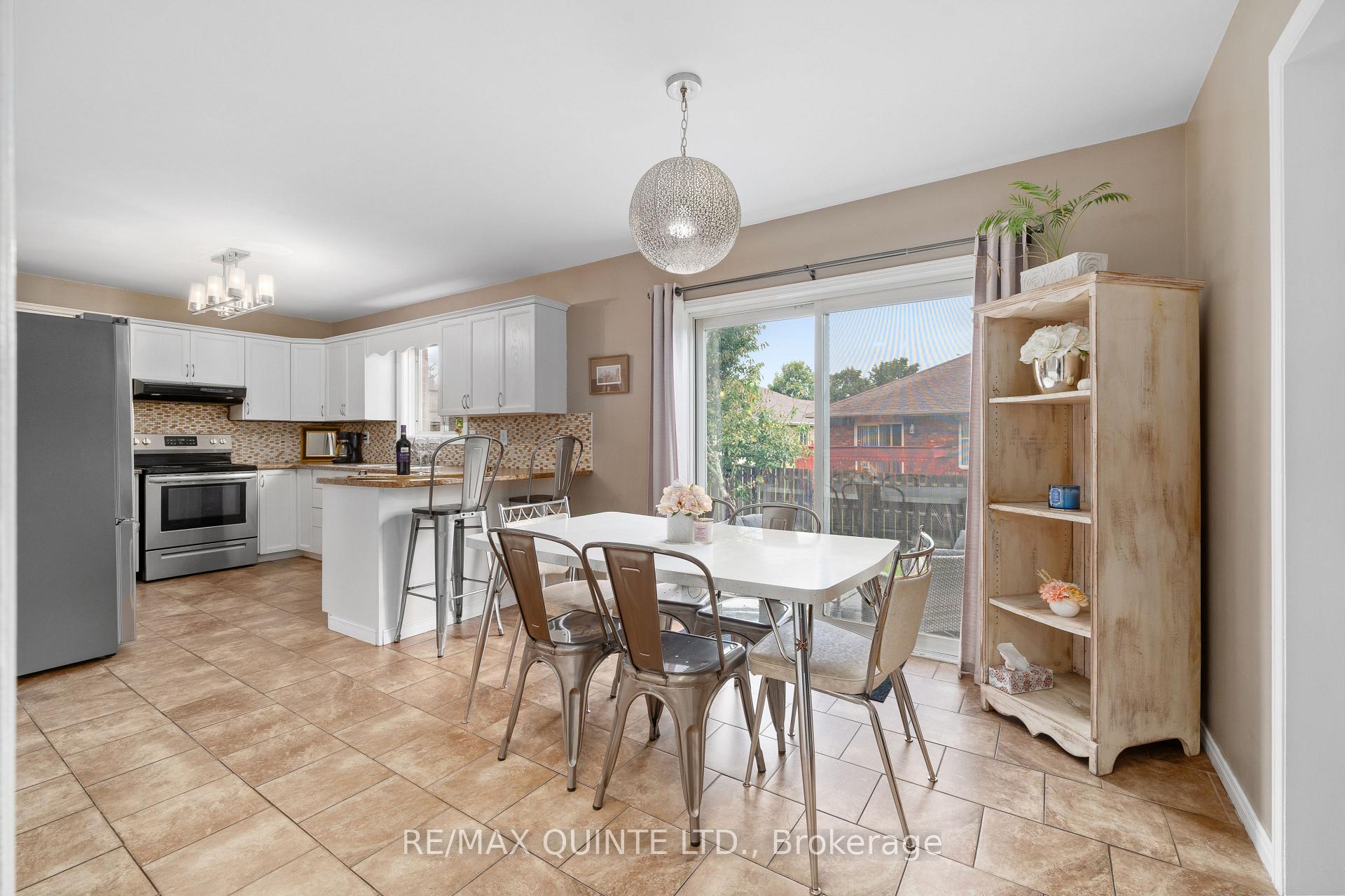 Photo 14 of 40 Oak Ridge Boulevard, Belleville, Belleville Ward — HOMEH