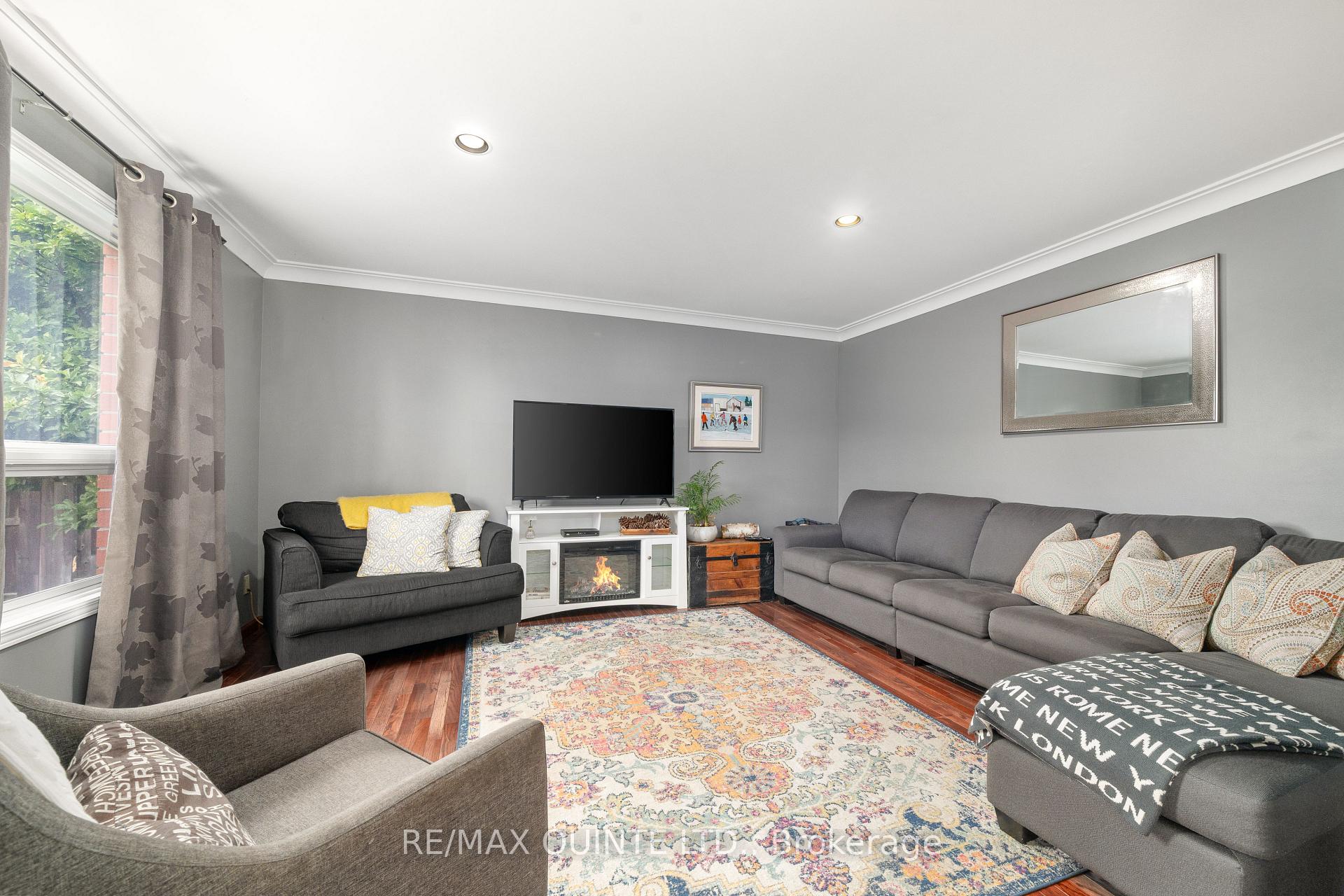 Photo 16 of 40 Oak Ridge Boulevard, Belleville, Belleville Ward — HOMEH