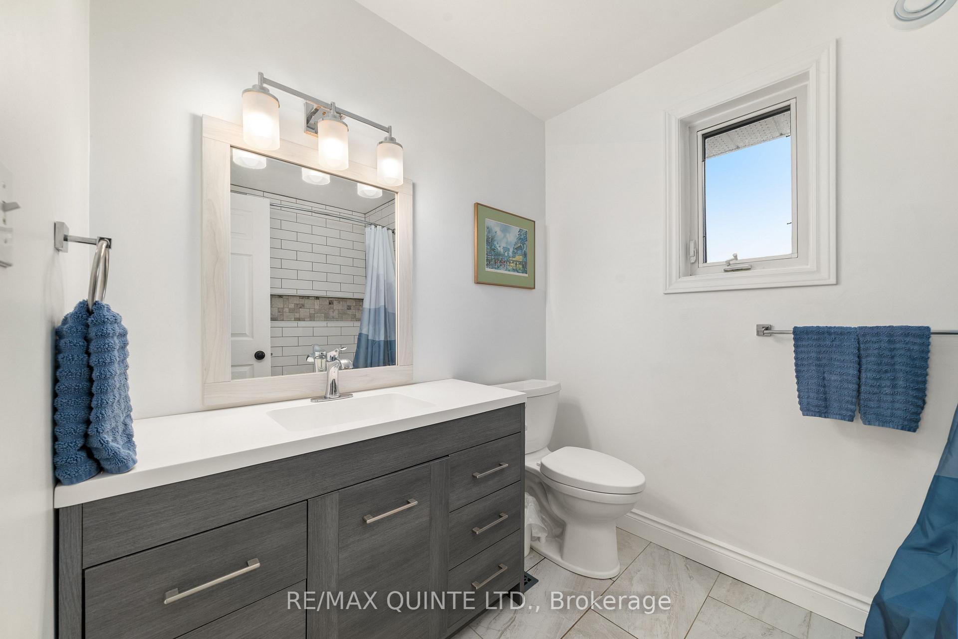 Photo 27 of 40 Oak Ridge Boulevard, Belleville, Belleville Ward — HOMEH