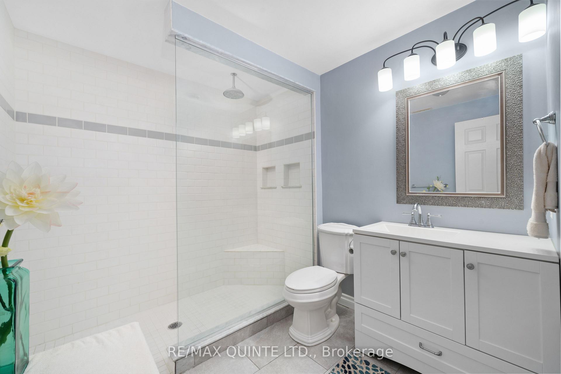 Photo 34 of 40 Oak Ridge Boulevard, Belleville, Belleville Ward — HOMEH