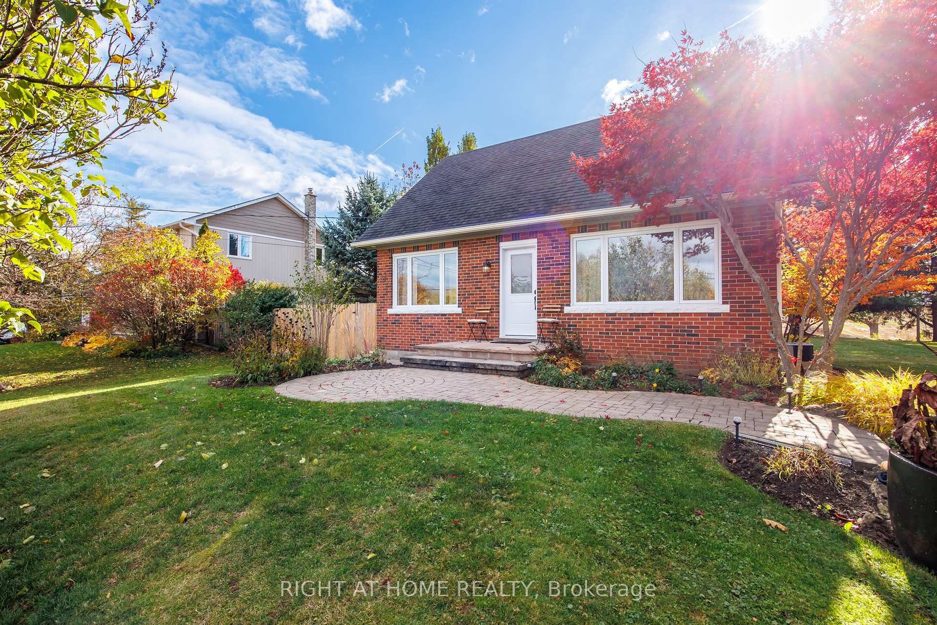 Photo 2 of 1140 Second Concession W, Hamilton, Rural Flamborough — HOMEH