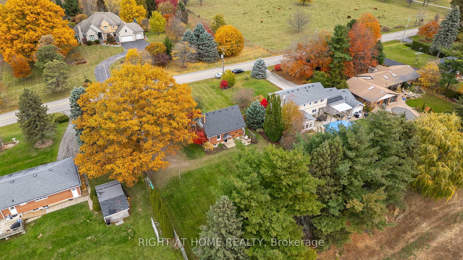 Photo 8 of 1140 Second Concession W, Hamilton, Rural Flamborough — HOMEH