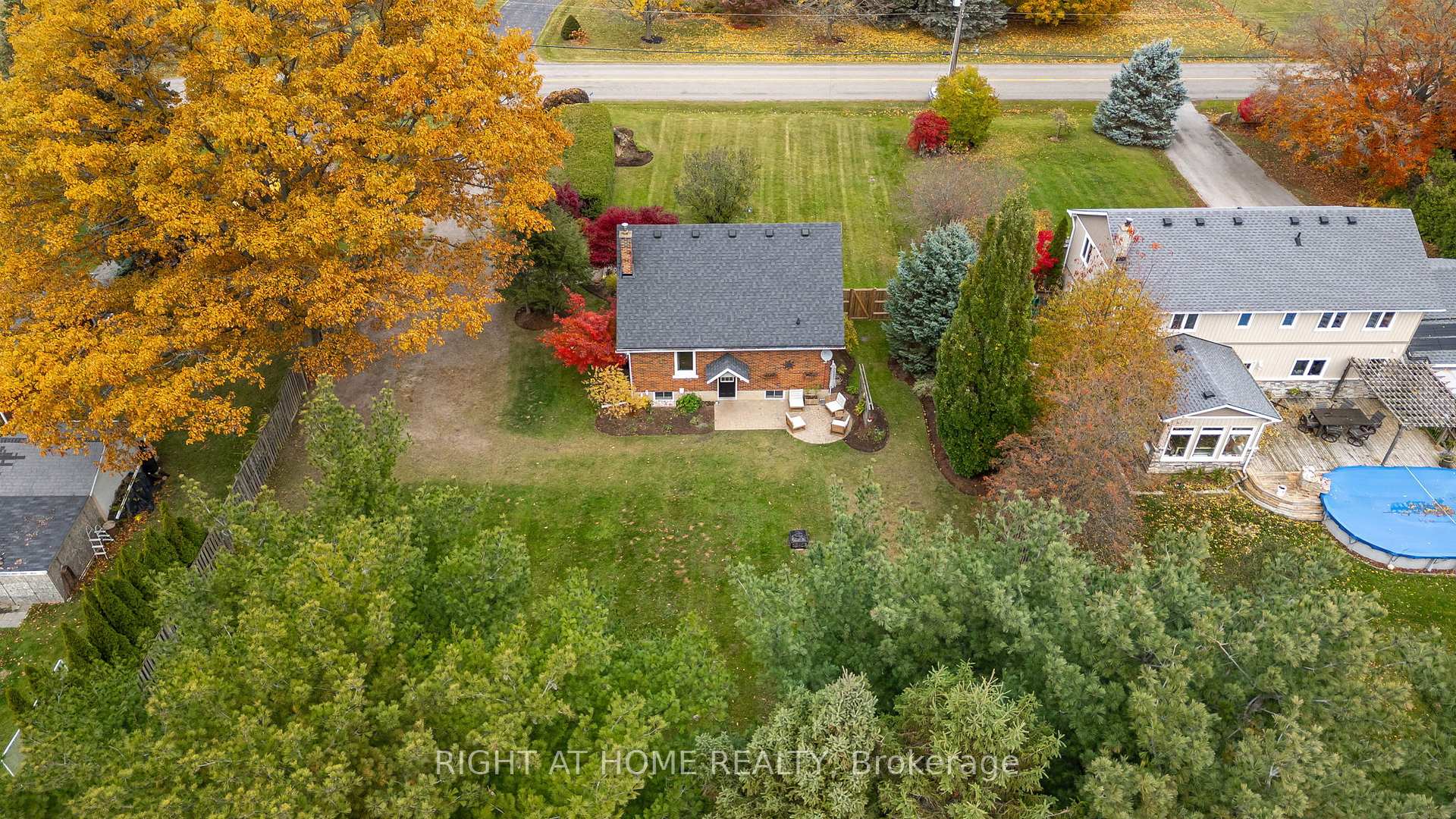 Photo 9 of 1140 Second Concession W, Hamilton, Rural Flamborough — HOMEH