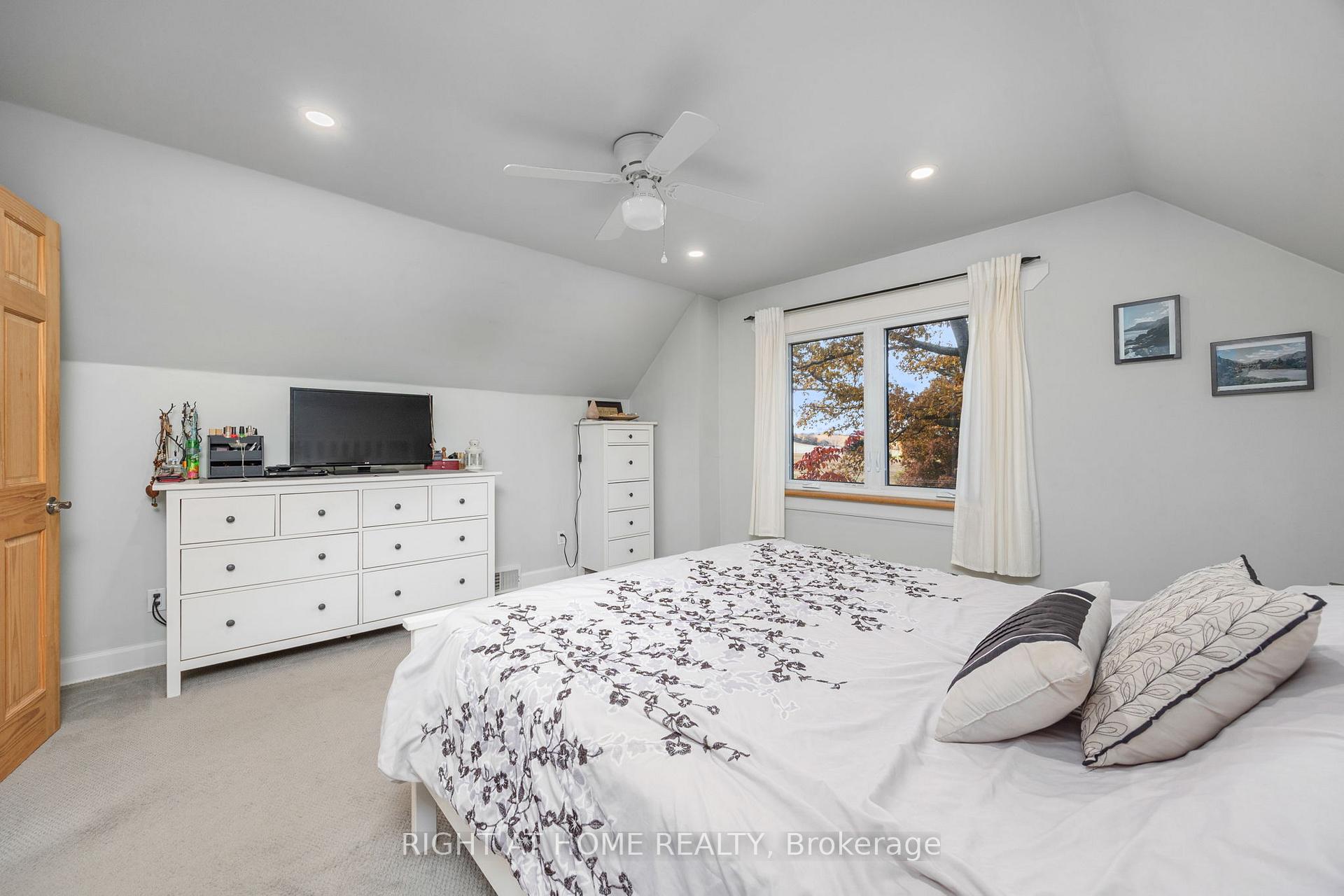Photo 29 of 1140 Second Concession W, Hamilton, Rural Flamborough — HOMEH
