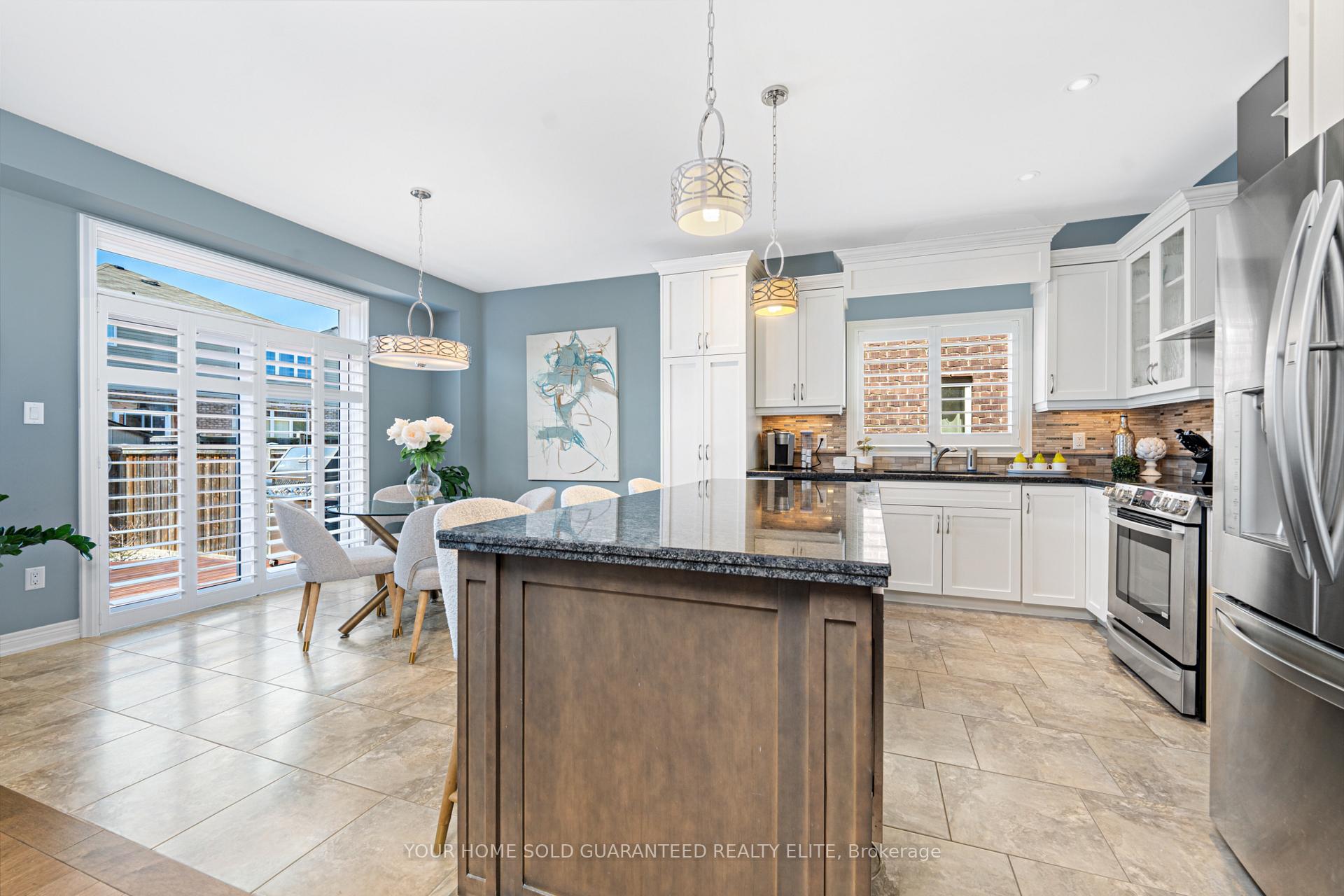 Photo 2 of 106 Lampman Drive, Grimsby, Grimsby West — HOMEH