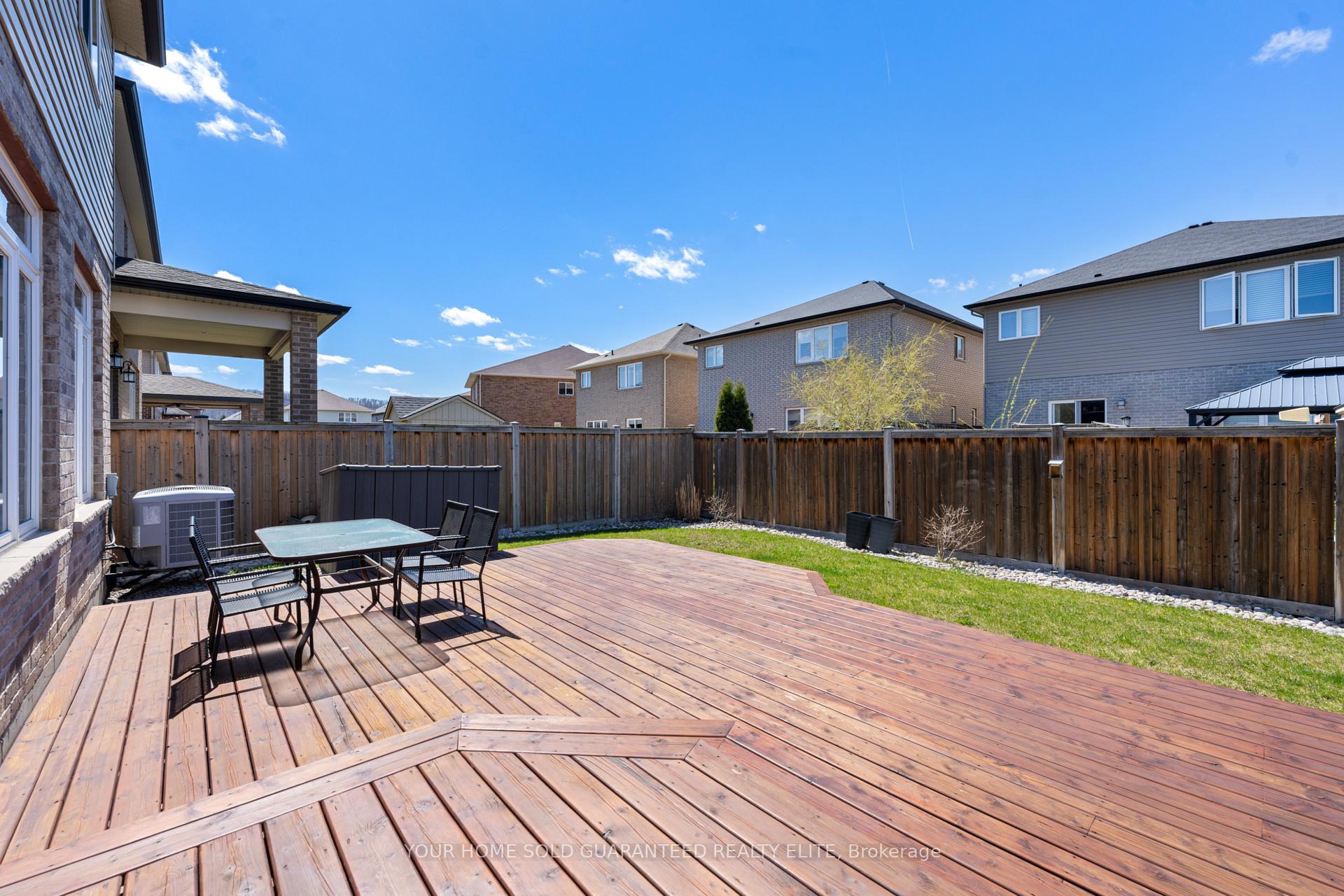 Photo 28 of 106 Lampman Drive, Grimsby, Grimsby West — HOMEH