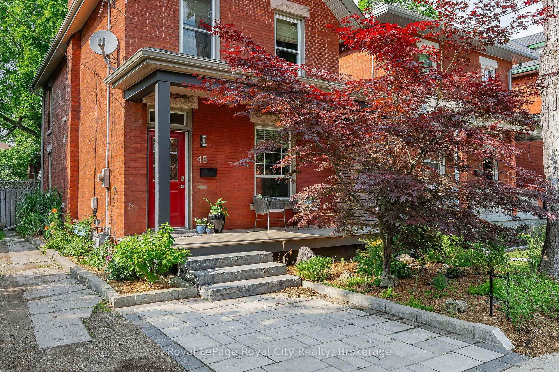 Photo 2 of 48 Toronto Street, Guelph, St. Patrick's Ward — HOMEH