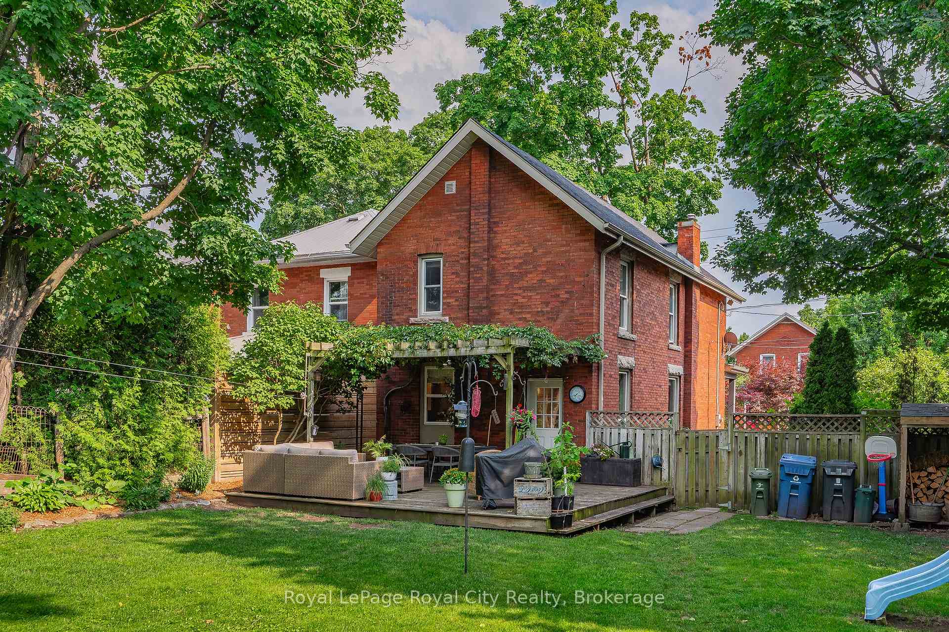 Photo 25 of 48 Toronto Street, Guelph, St. Patrick's Ward — HOMEH