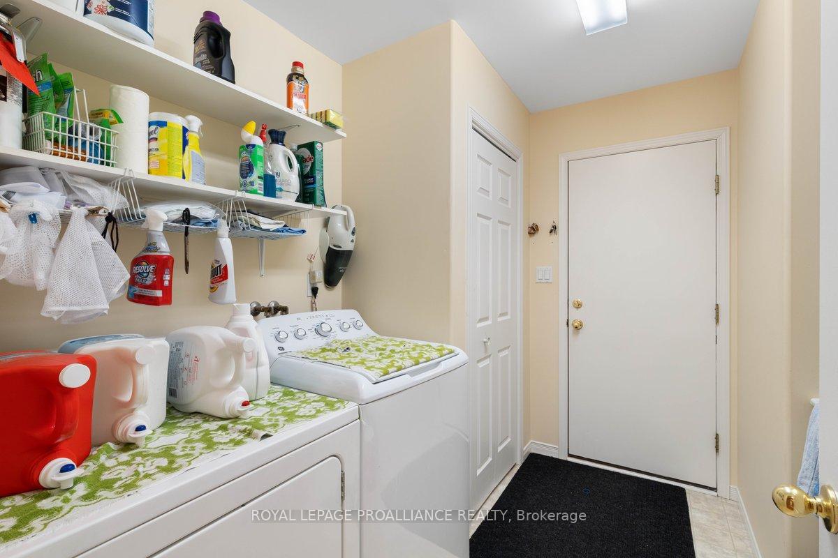 Photo 8 of 112 Hickory Grove, Belleville, Belleville Ward — HOMEH