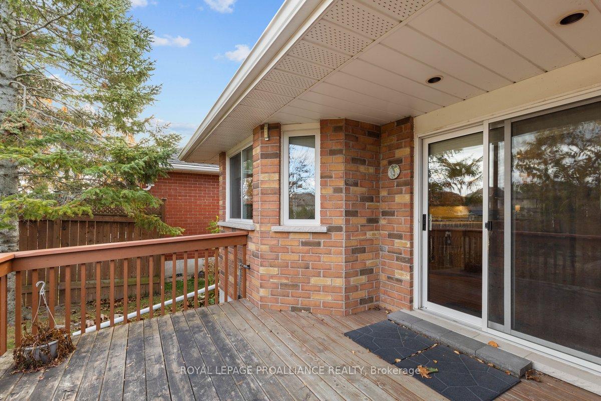 Photo 9 of 112 Hickory Grove, Belleville, Belleville Ward — HOMEH