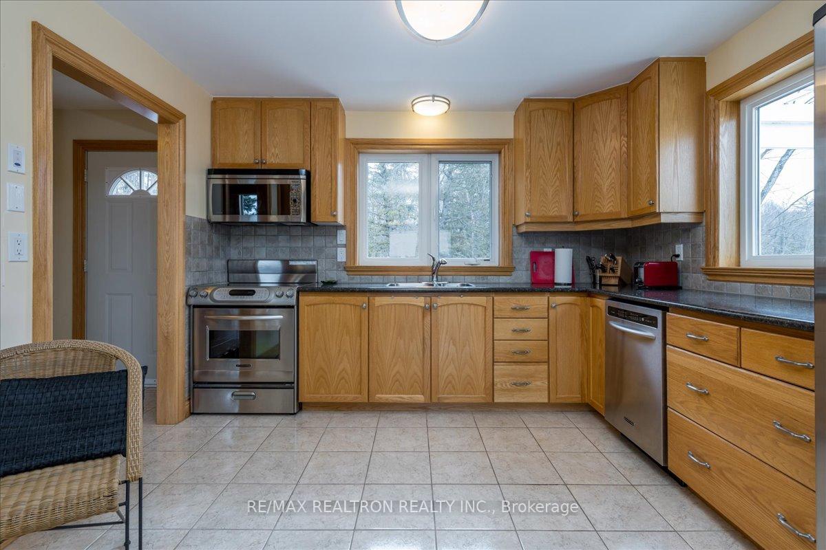 Photo 2 of 1139 River Lane, Gravenhurst, Morrison — HOMEH