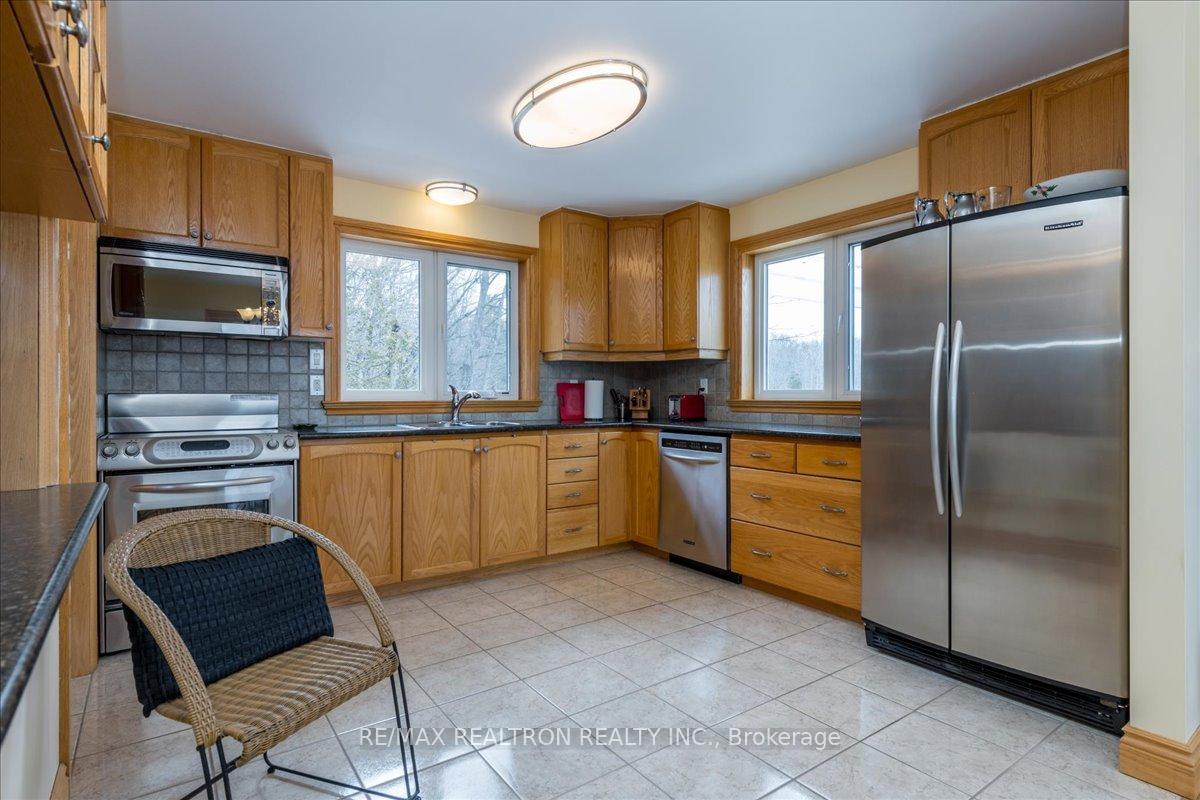 Photo 3 of 1139 River Lane, Gravenhurst, Morrison — HOMEH
