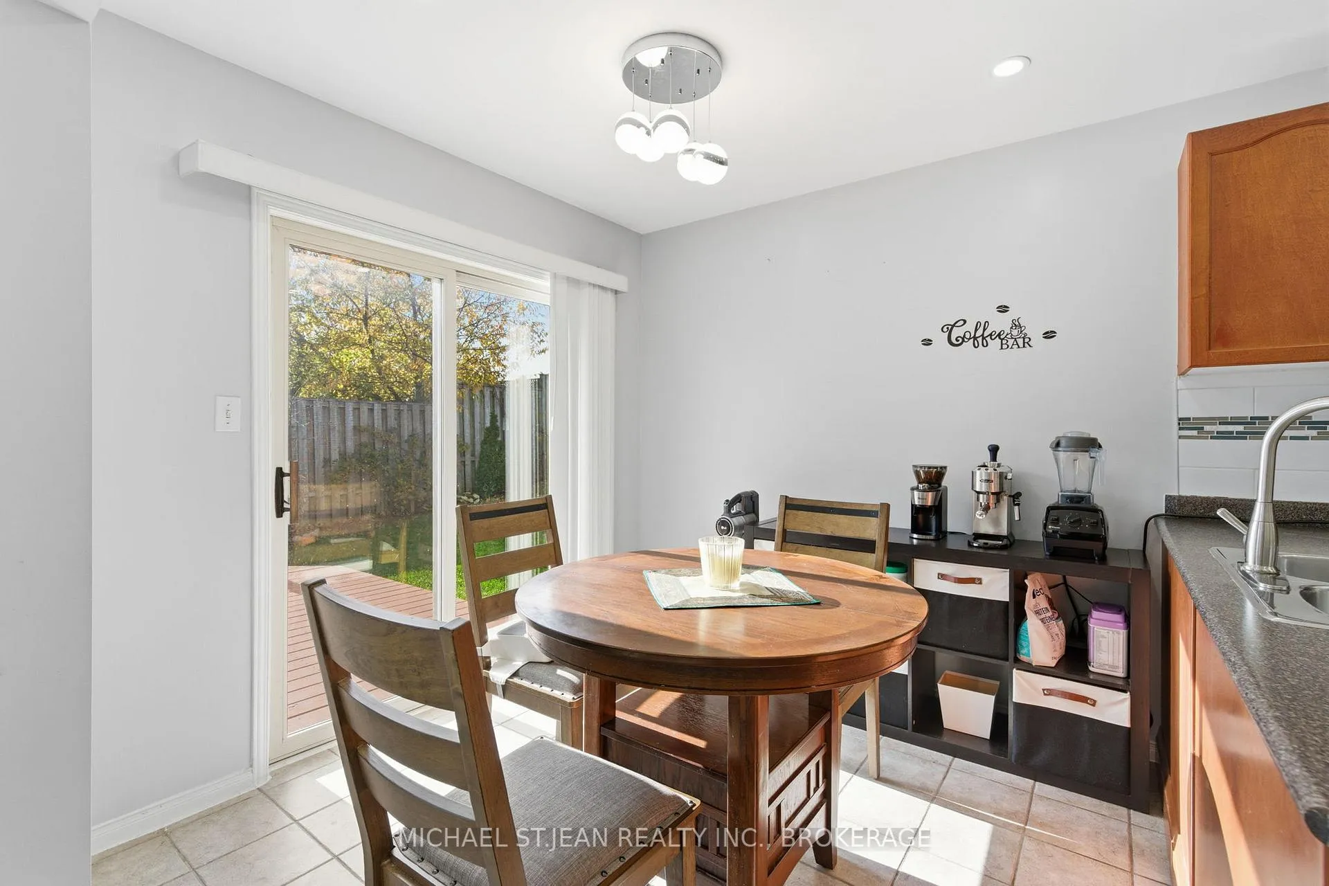 Photo 8 of 2 Racalmuto Street, Hamilton, Lisgar — HOMEH