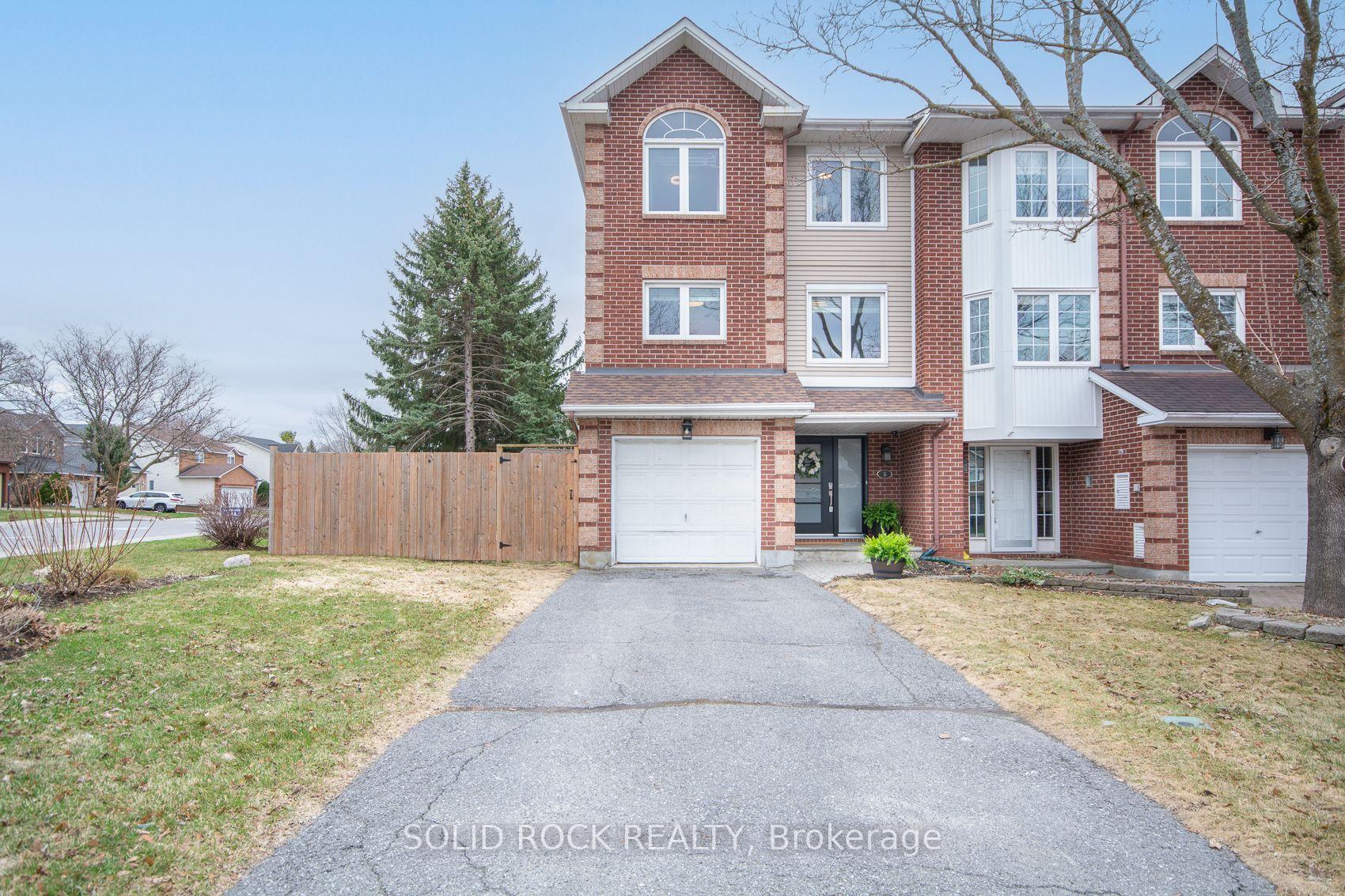 Photo 1 of 5 Weybridge Drive, Ottawa, Barrhaven - Cedargrove/Fraserdale — HOMEH