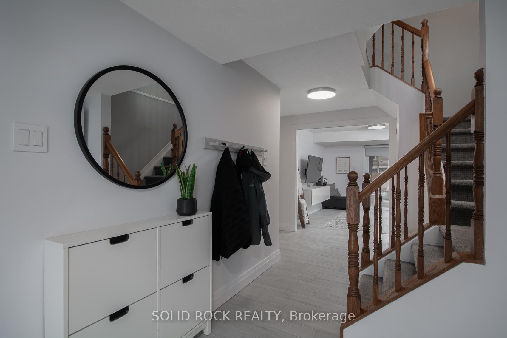 Photo 5 of 5 Weybridge Drive, Ottawa, Barrhaven - Cedargrove/Fraserdale — HOMEH