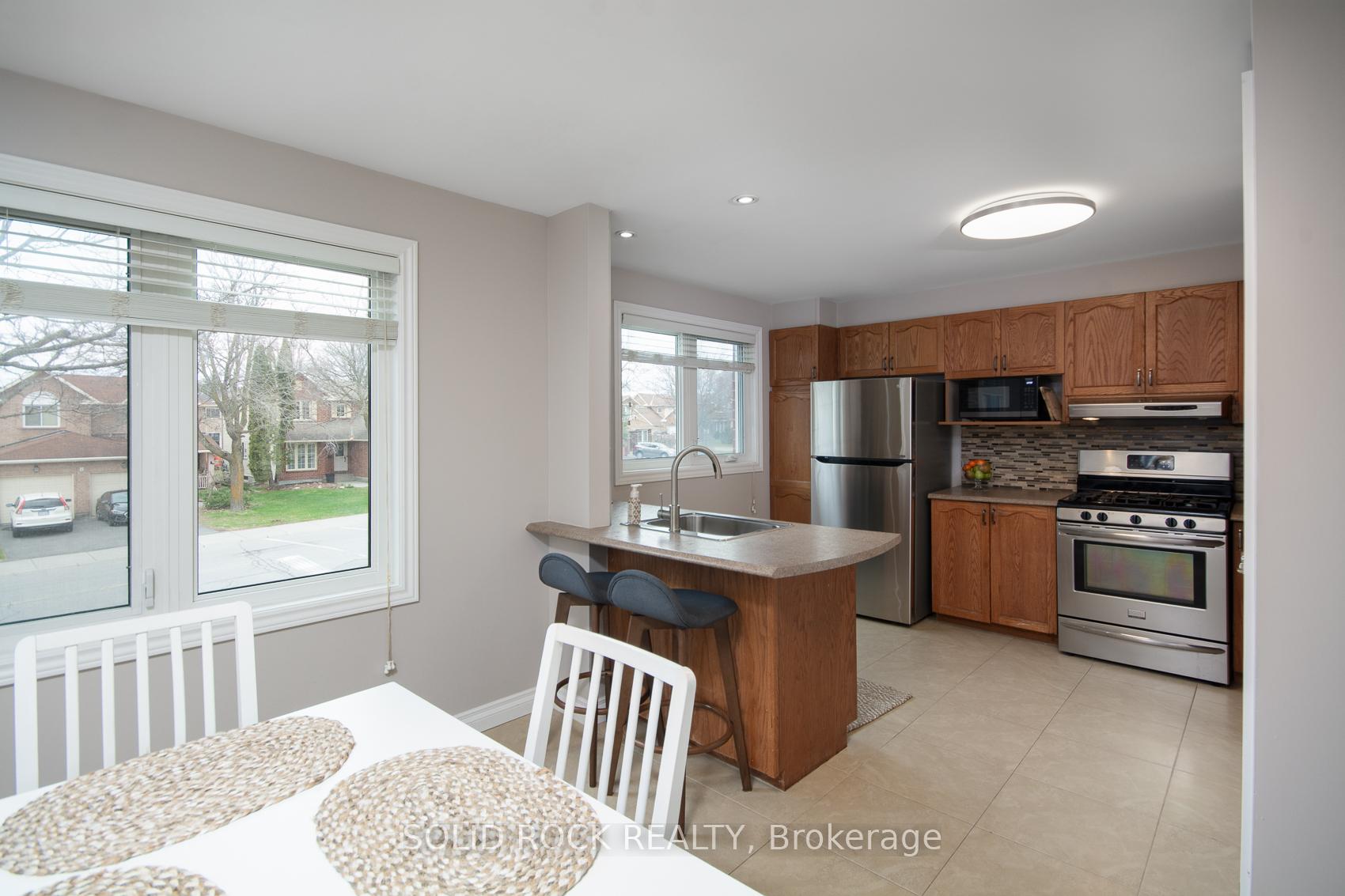Photo 21 of 5 Weybridge Drive, Ottawa, Barrhaven - Cedargrove/Fraserdale — HOMEH