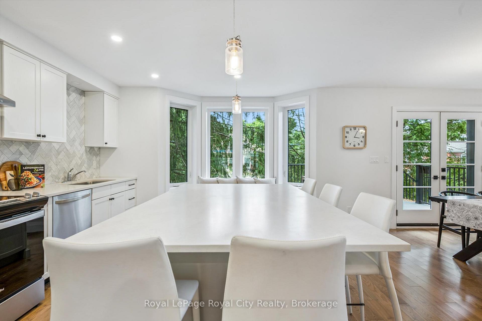 Photo 18 of 54 Forbes Avenue, Guelph, Dovercliffe Park/Old University — HOMEH