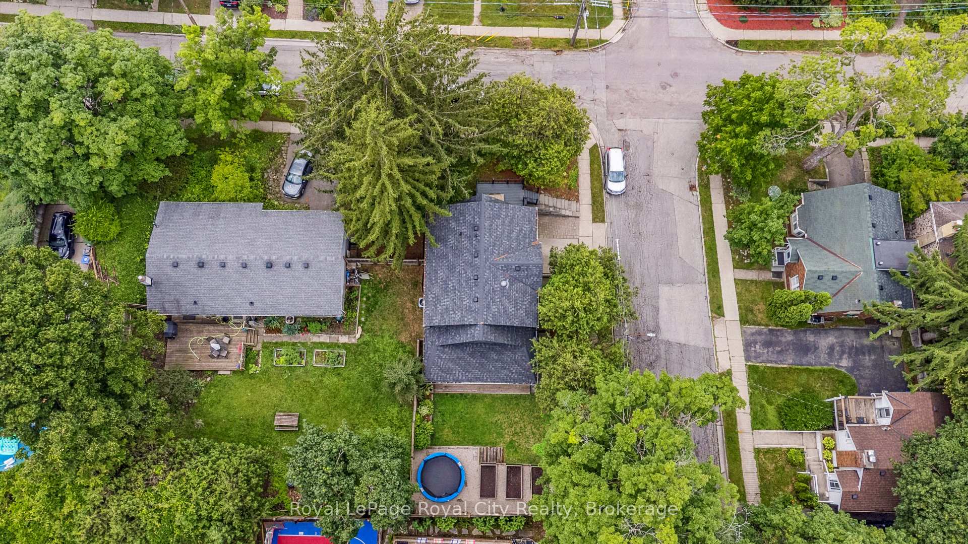Photo 34 of 54 Forbes Avenue, Guelph, Dovercliffe Park/Old University — HOMEH