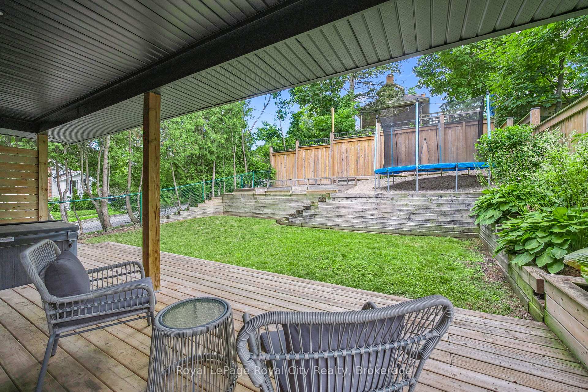 Photo 37 of 54 Forbes Avenue, Guelph, Dovercliffe Park/Old University — HOMEH