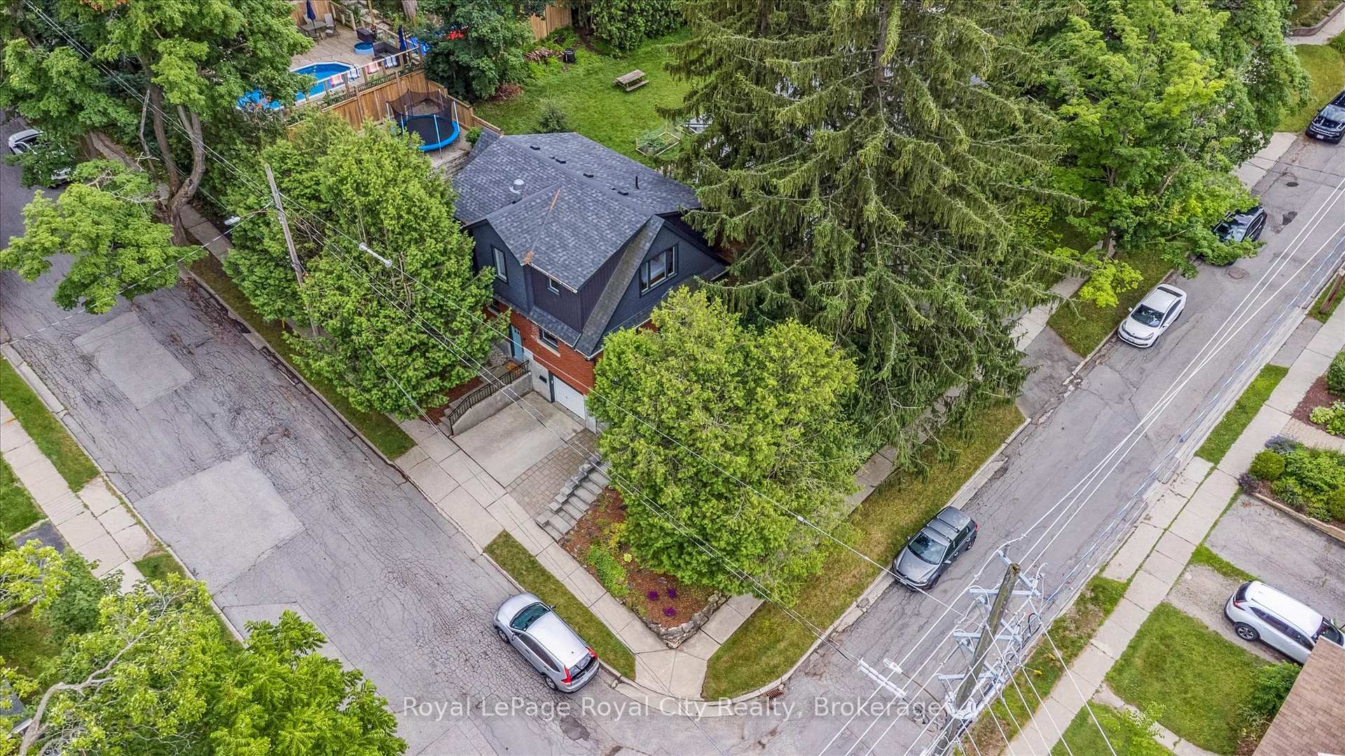 Photo 41 of 54 Forbes Avenue, Guelph, Dovercliffe Park/Old University — HOMEH