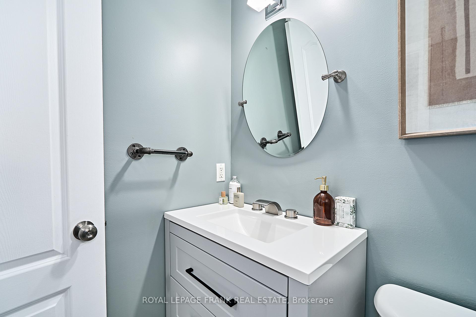 Photo 6 of 29 Carveth Crescent, Clarington, Newcastle — HOMEH