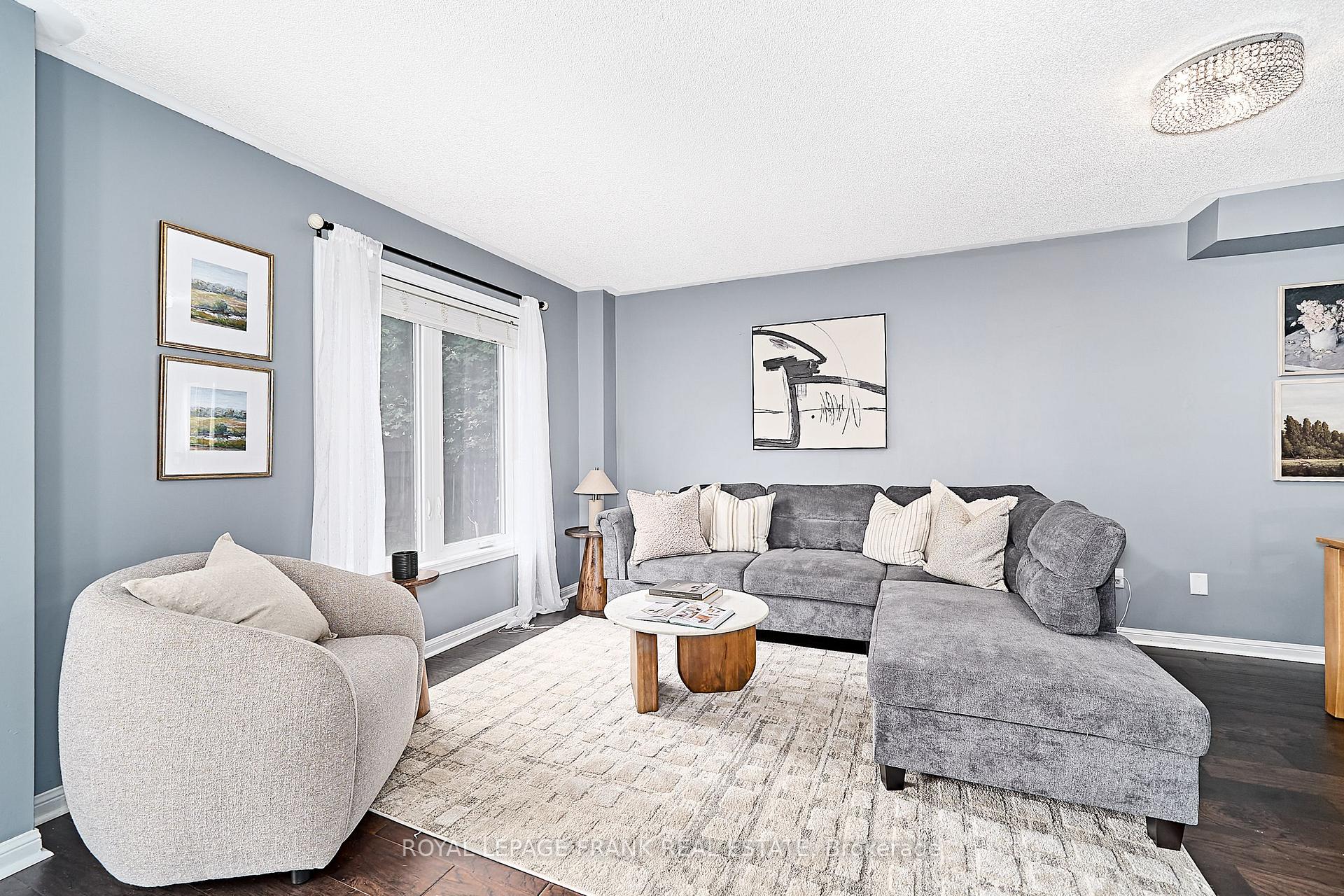 Photo 11 of 29 Carveth Crescent, Clarington, Newcastle — HOMEH