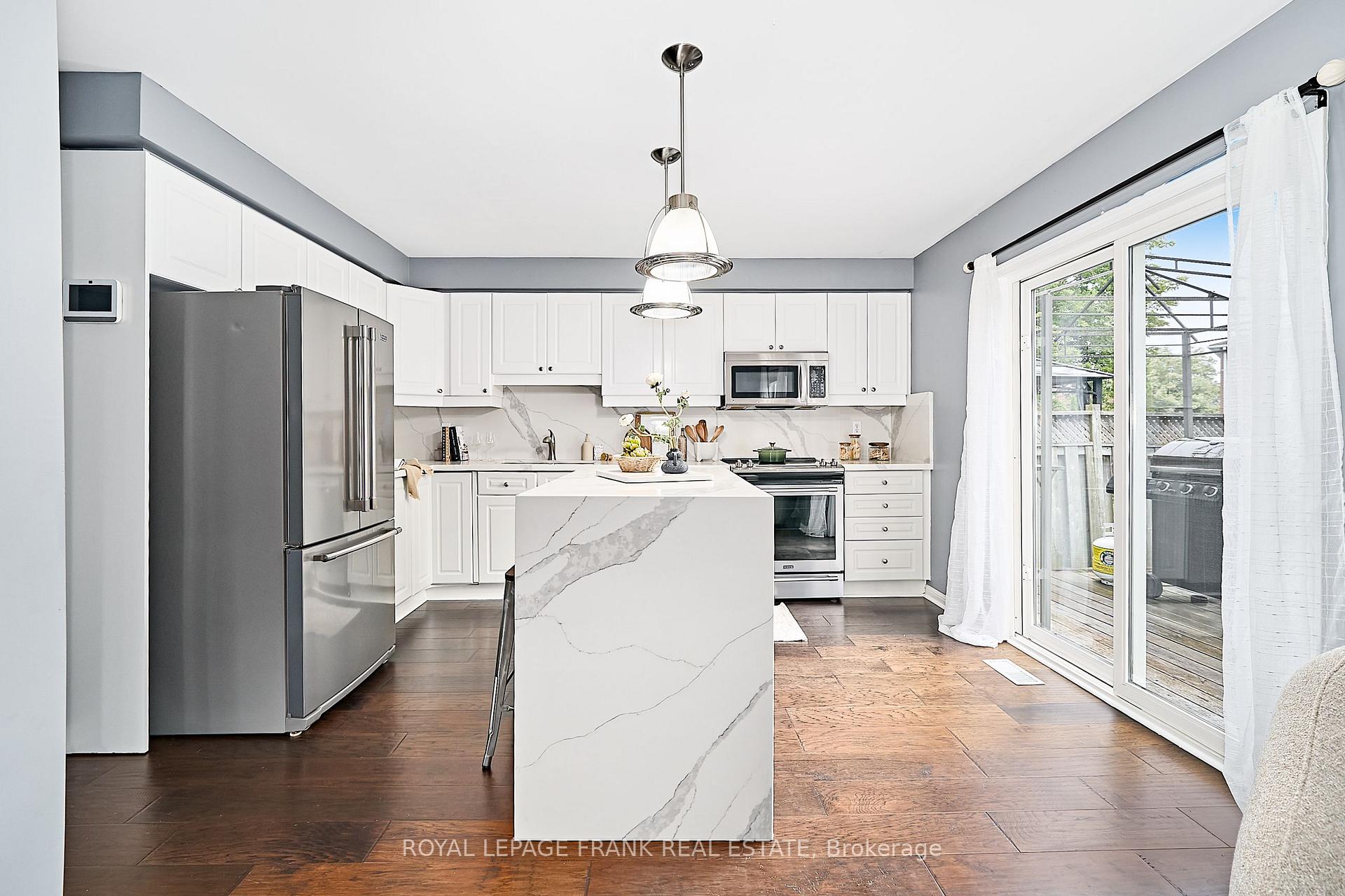 Photo 13 of 29 Carveth Crescent, Clarington, Newcastle — HOMEH