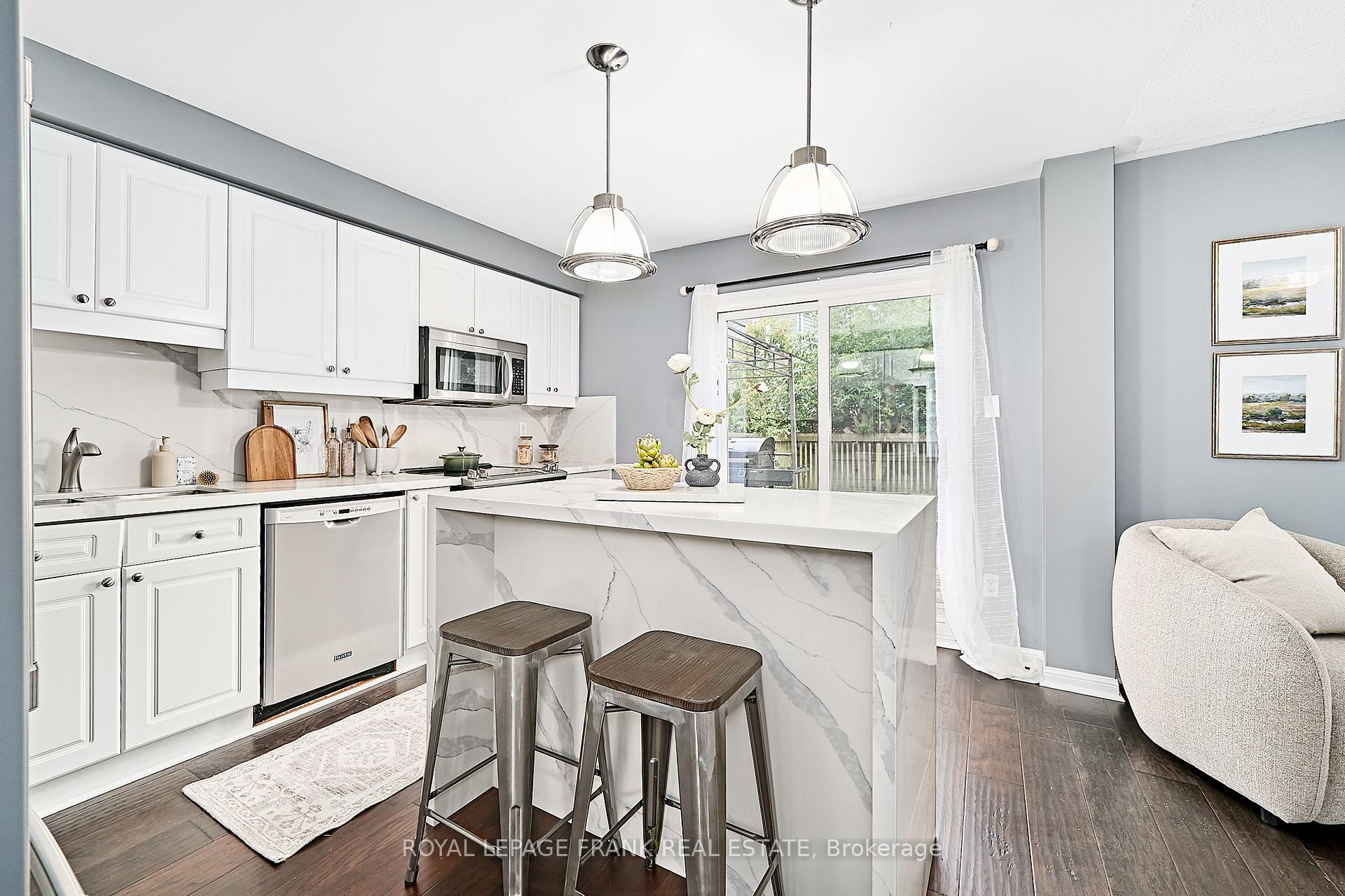 Photo 14 of 29 Carveth Crescent, Clarington, Newcastle — HOMEH
