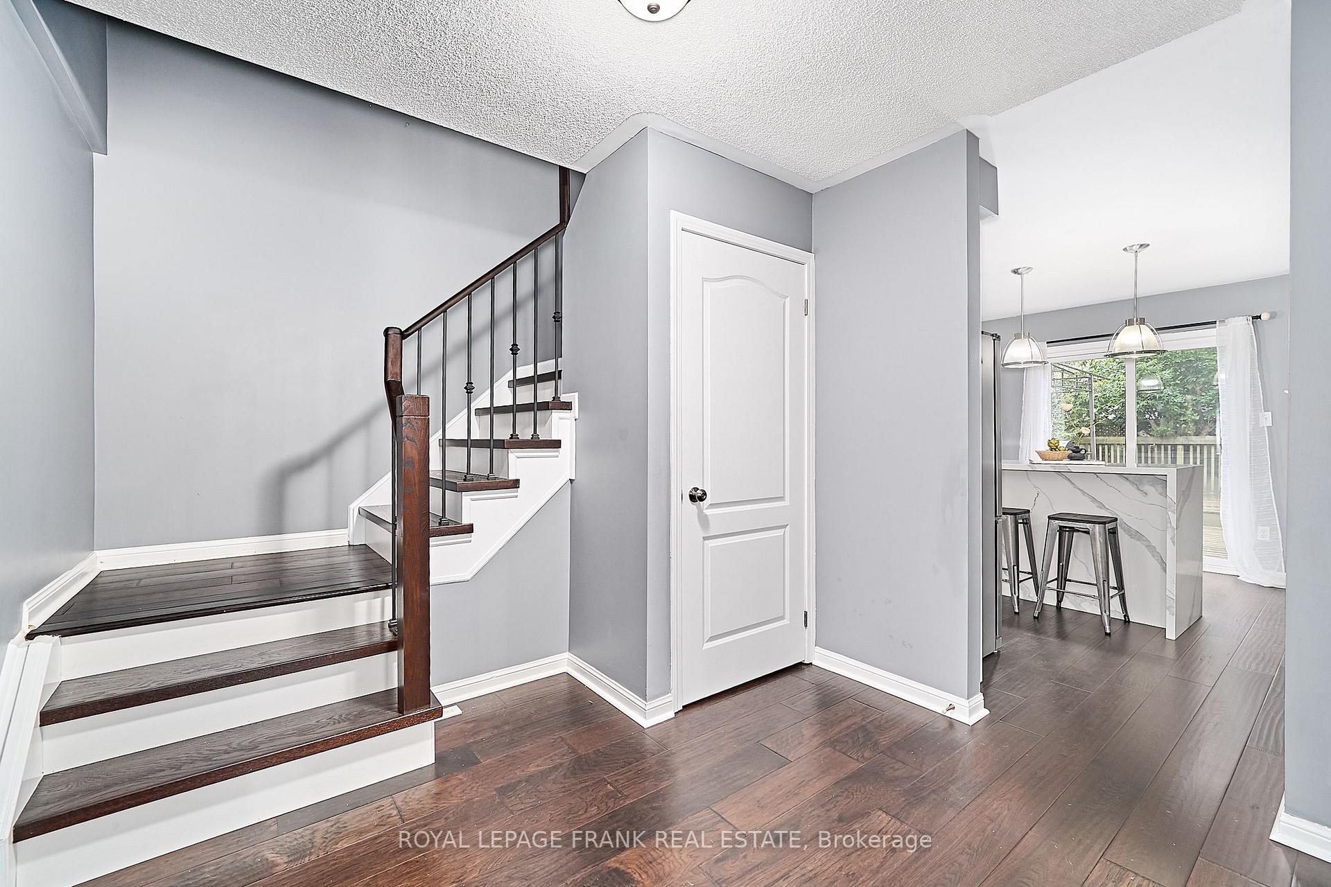Photo 20 of 29 Carveth Crescent, Clarington, Newcastle — HOMEH