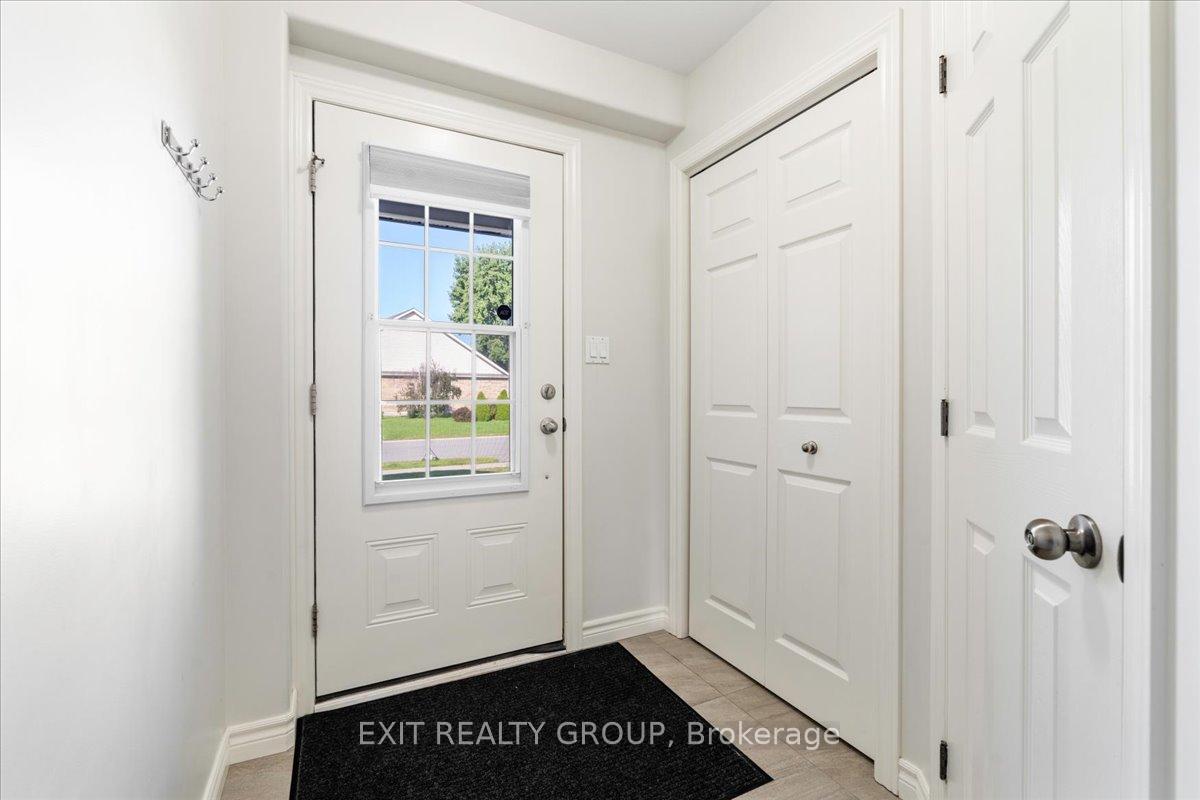 Photo 4 of 123 Sarah Court, Belleville, Belleville Ward — HOMEH