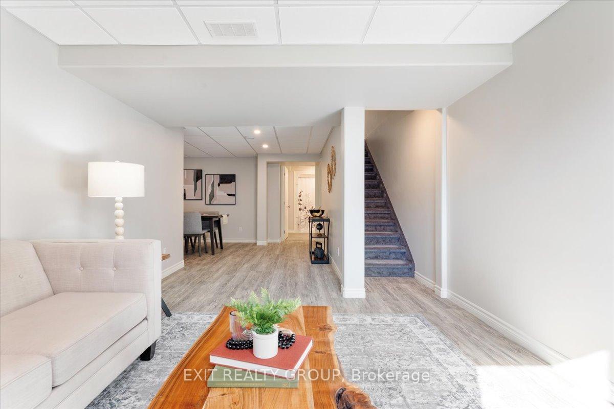 Photo 31 of 123 Sarah Court, Belleville, Belleville Ward — HOMEH