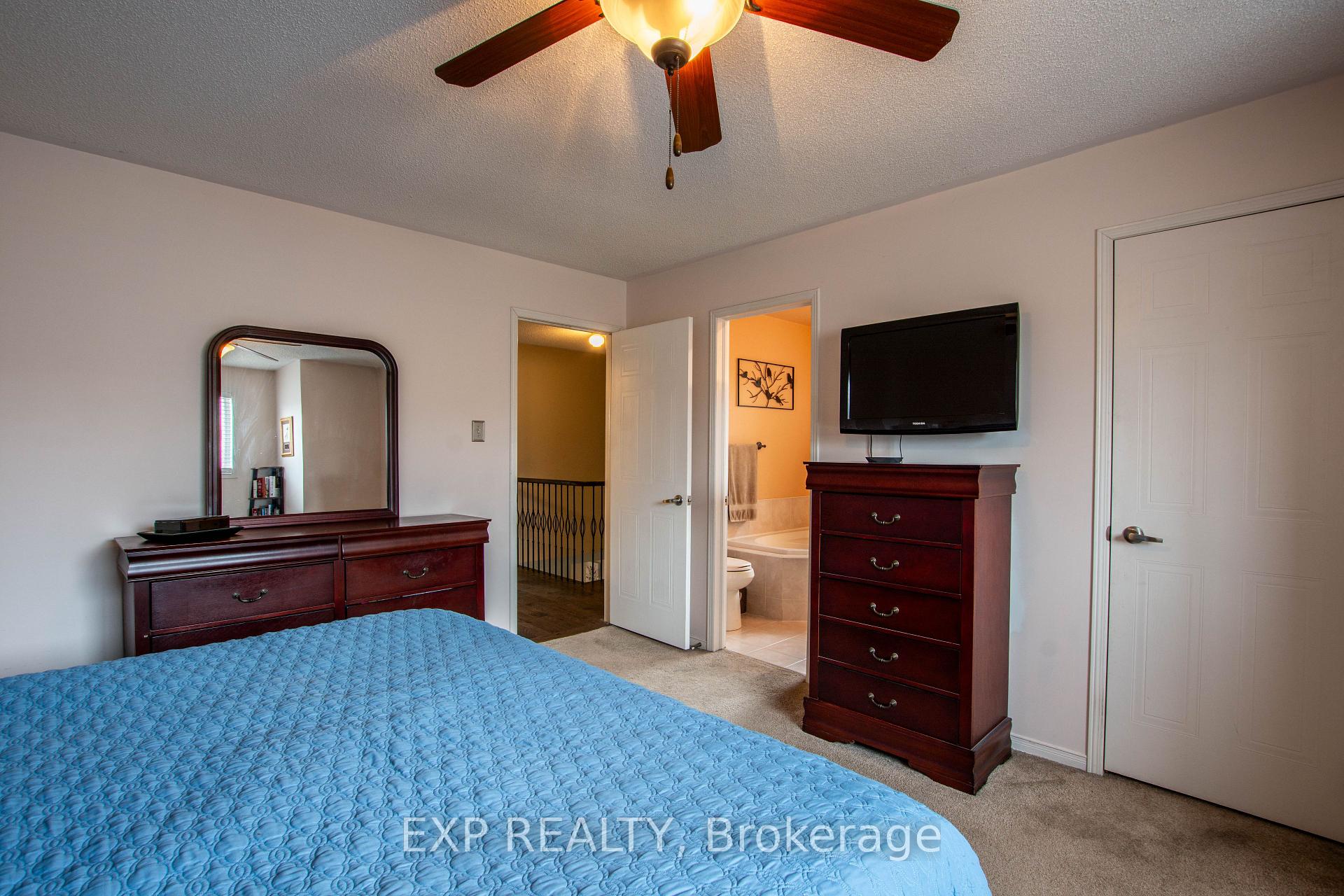 Photo 22 of 228 Mapleton Avenue S, Barrie, Holly — HOMEH
