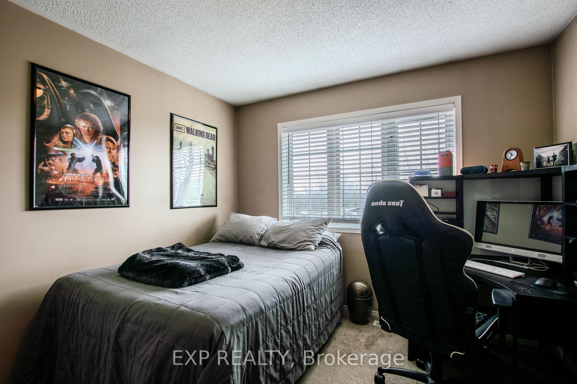 Photo 24 of 228 Mapleton Avenue S, Barrie, Holly — HOMEH