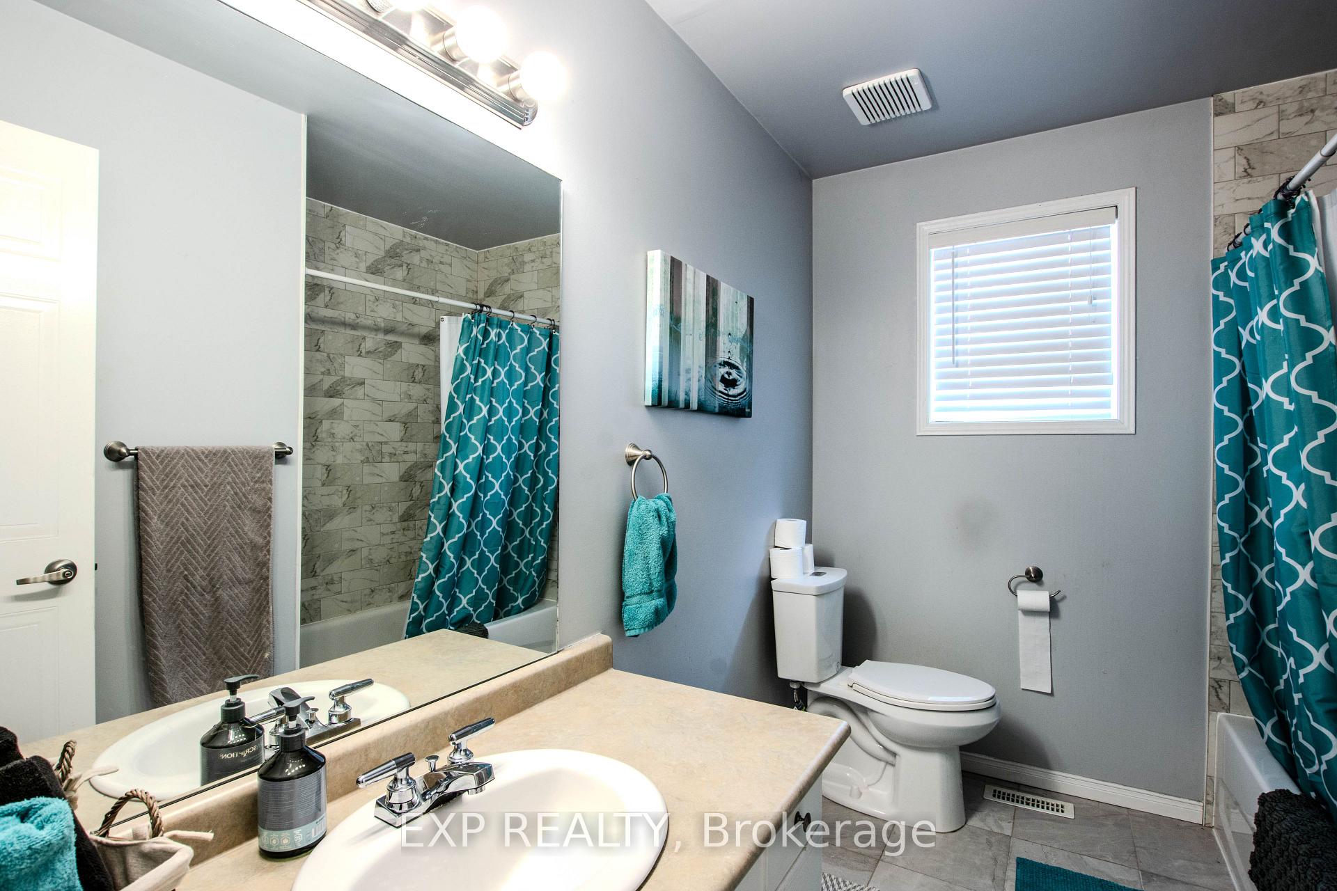 Photo 25 of 228 Mapleton Avenue S, Barrie, Holly — HOMEH