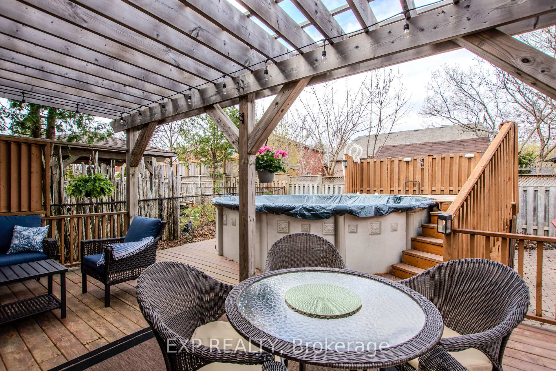 Photo 36 of 228 Mapleton Avenue S, Barrie, Holly — HOMEH