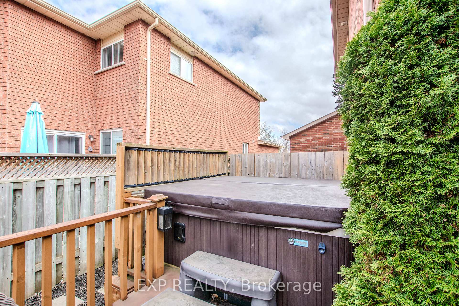 Photo 40 of 228 Mapleton Avenue S, Barrie, Holly — HOMEH