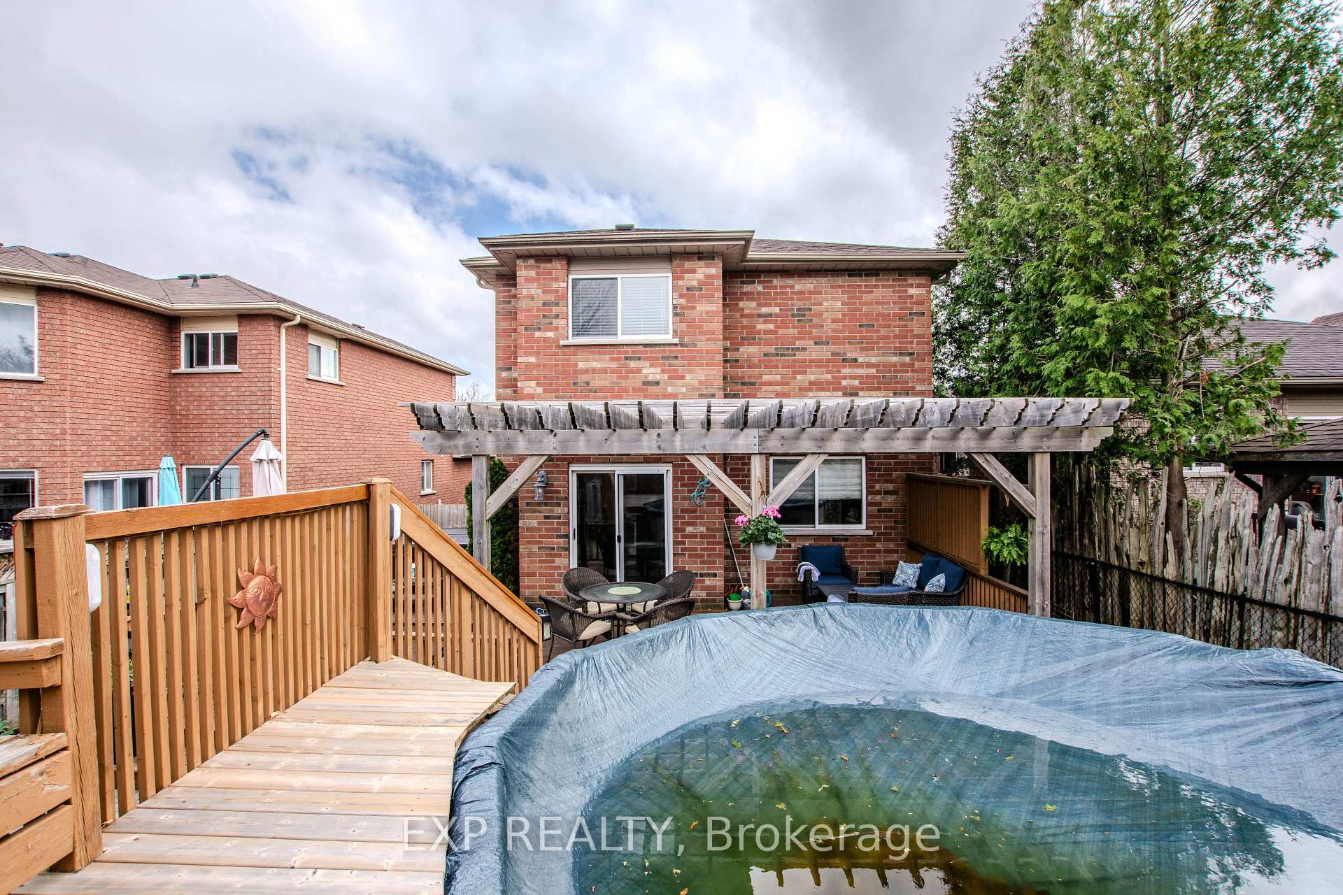 Photo 44 of 228 Mapleton Avenue S, Barrie, Holly — HOMEH