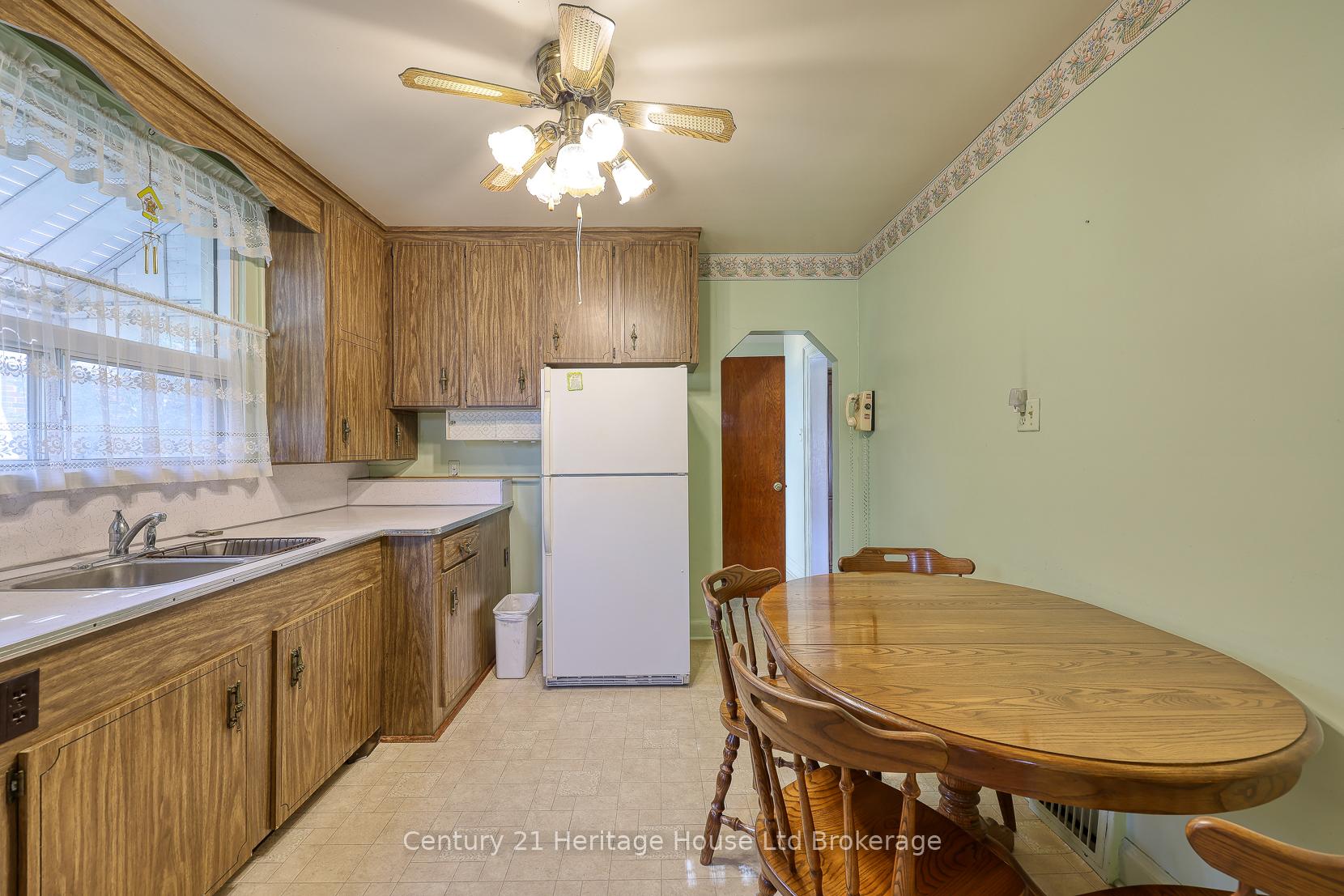 Photo 18 of 149 Strathearne Avenue, Hamilton, Homeside — HOMEH