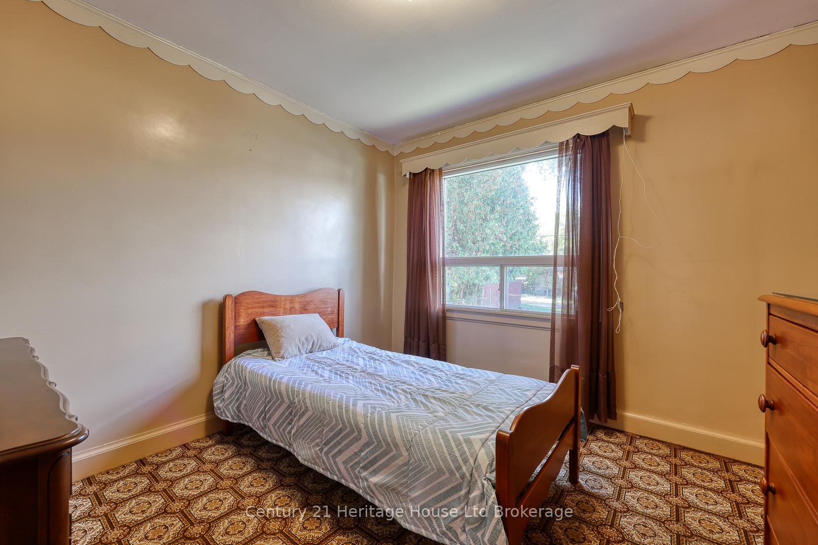 Photo 23 of 149 Strathearne Avenue, Hamilton, Homeside — HOMEH