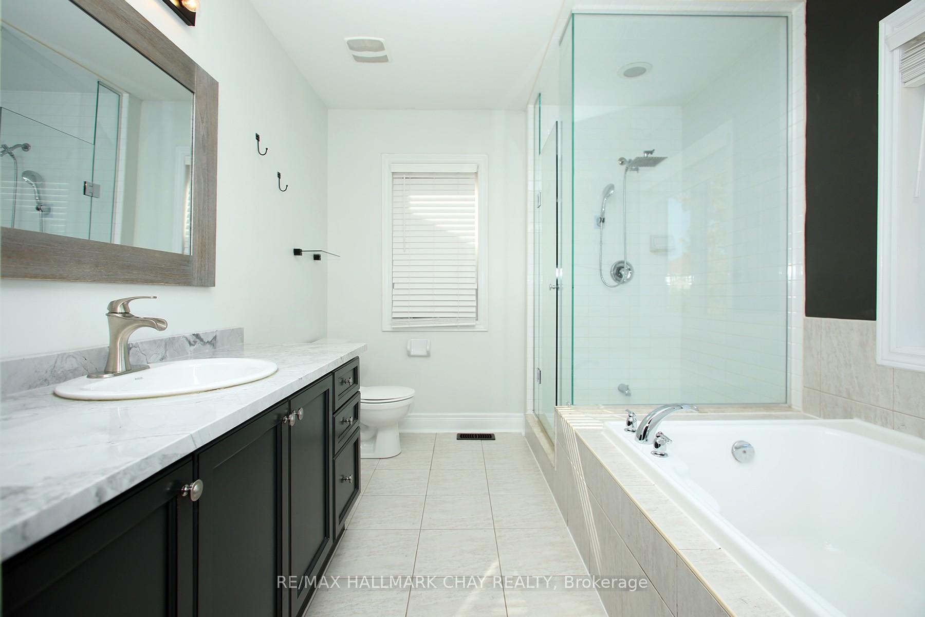Photo 15 of 60 Bathgate Crescent, Clarington, Courtice — HOMEH